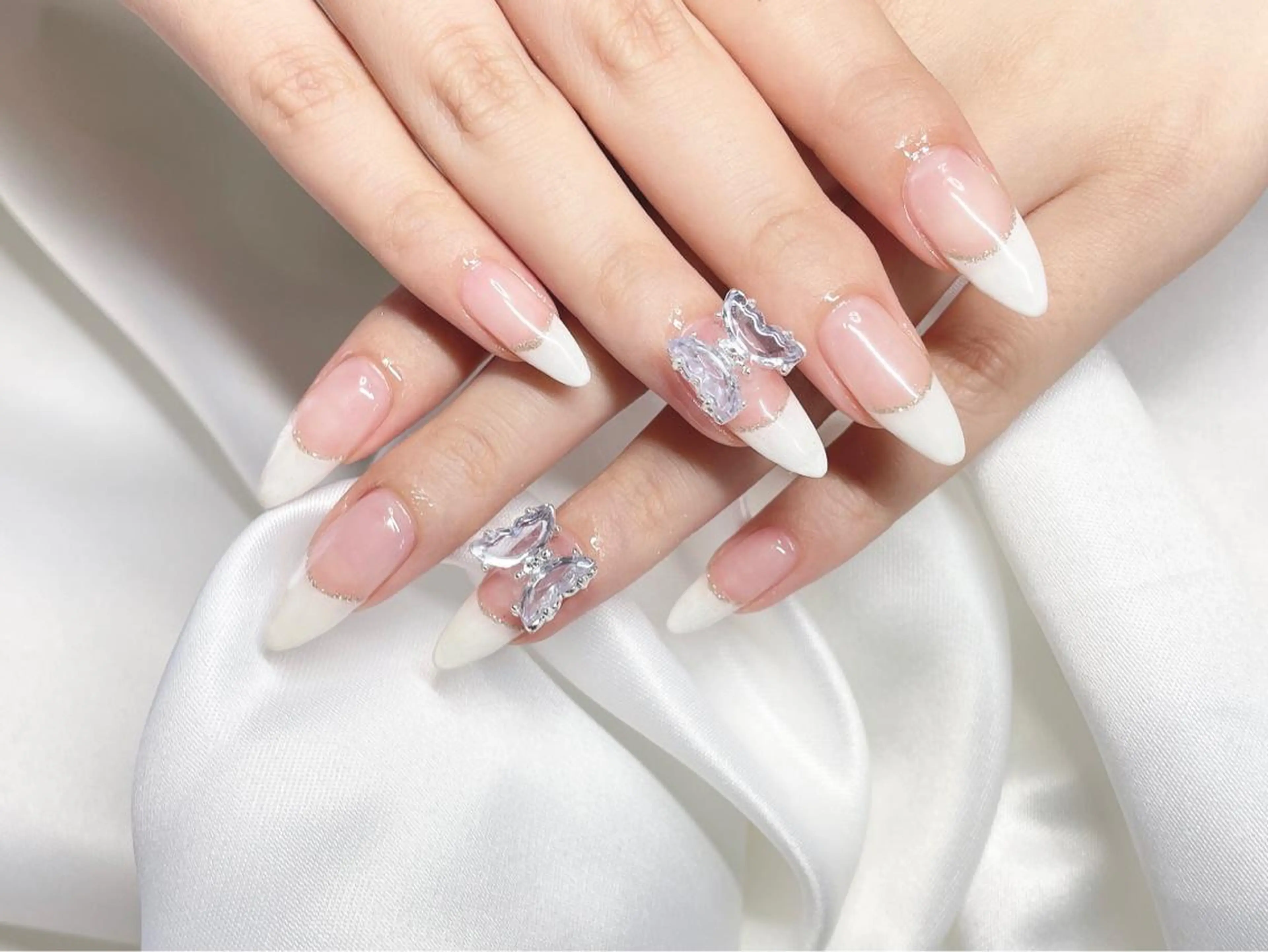 ネイル 23時まで❤︎韓国、 ワンホンネイルのネイルデザイン