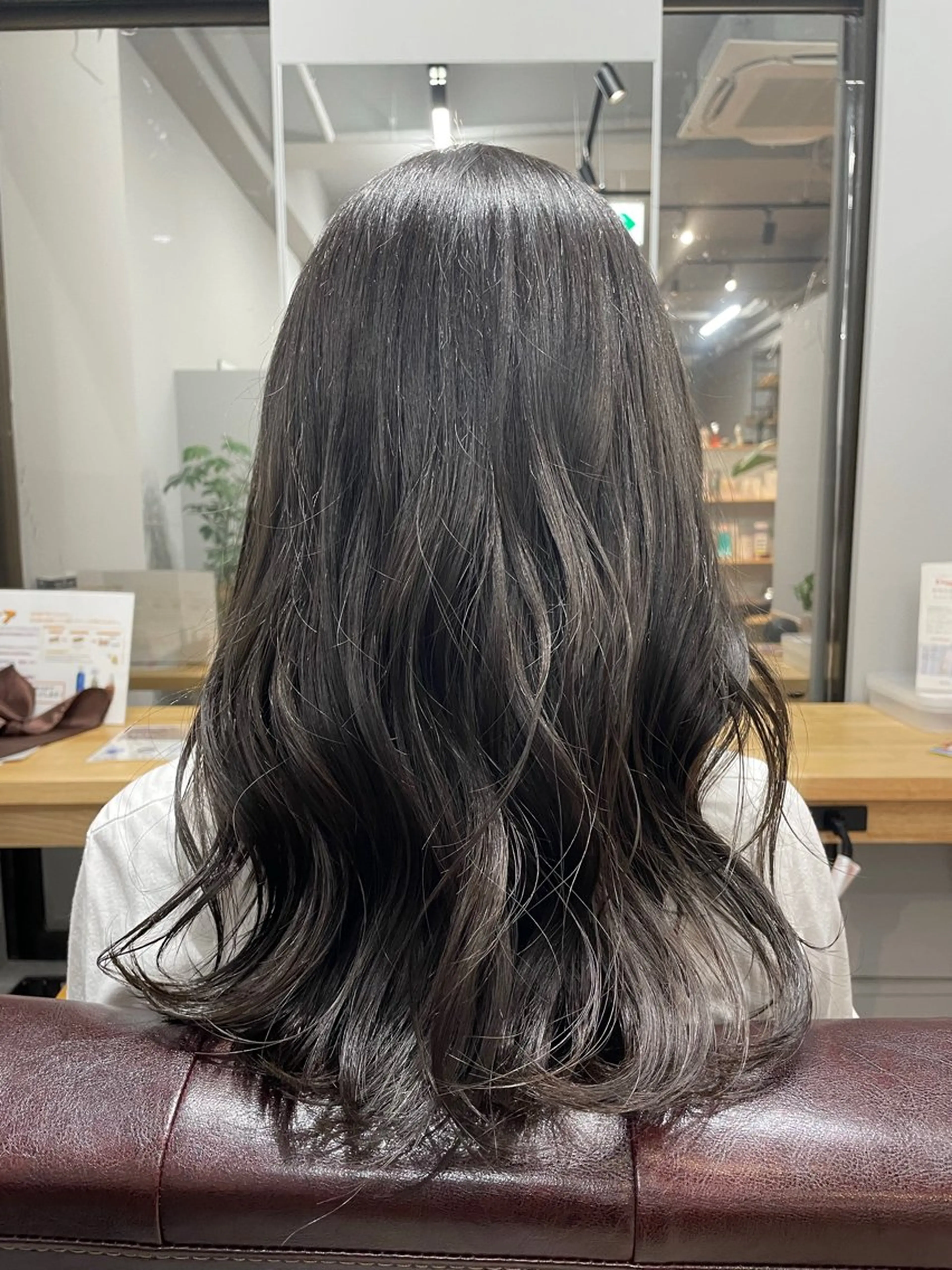 ミディアム カラー Sloth 🦥 MARINAのヘアスタイル