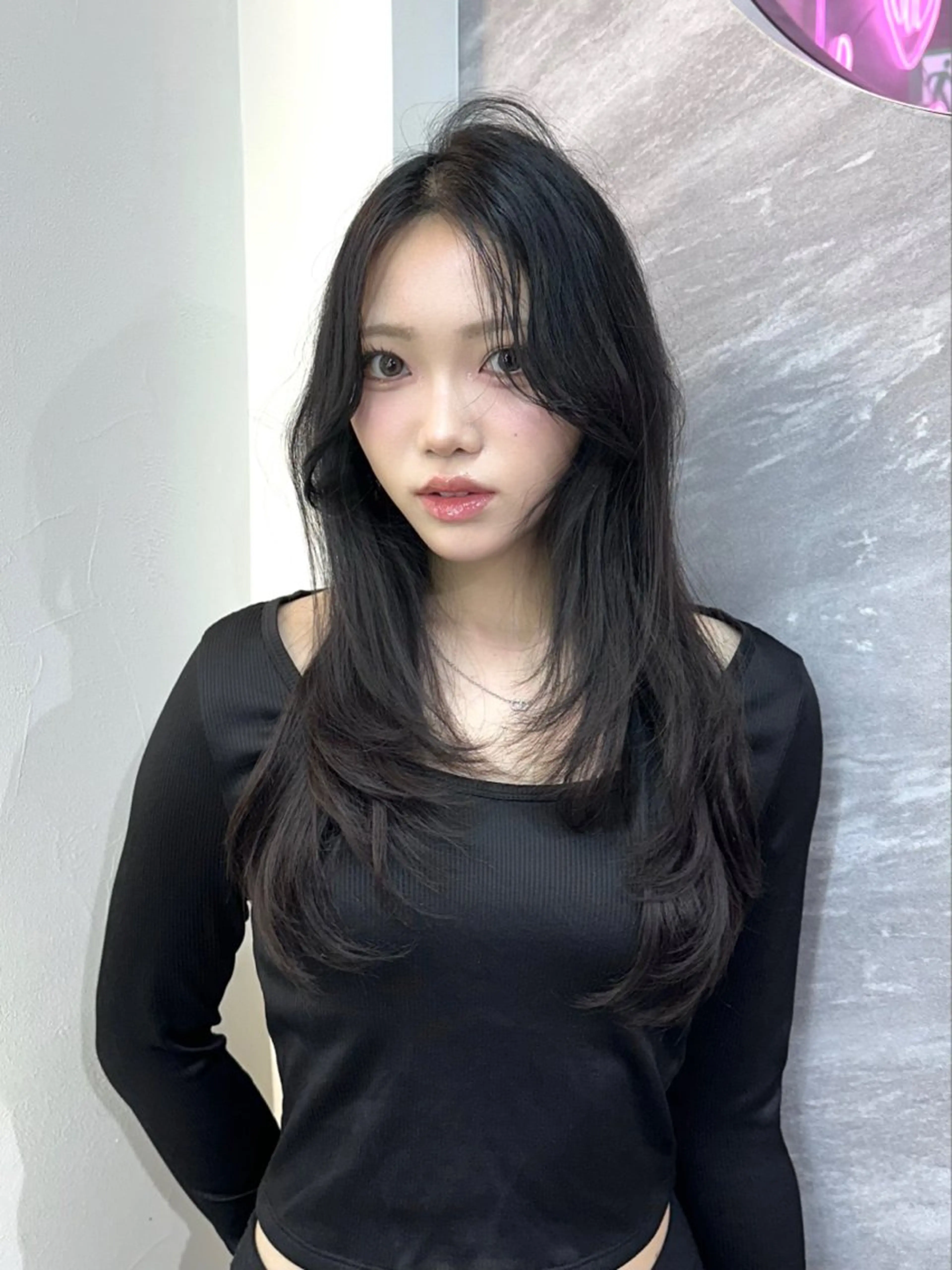 ロング カラー ヘアアレンジ カット ヘアカラー 🖤kana/艶髪/ 韓国風暗髪カラー🖤のヘアスタイル