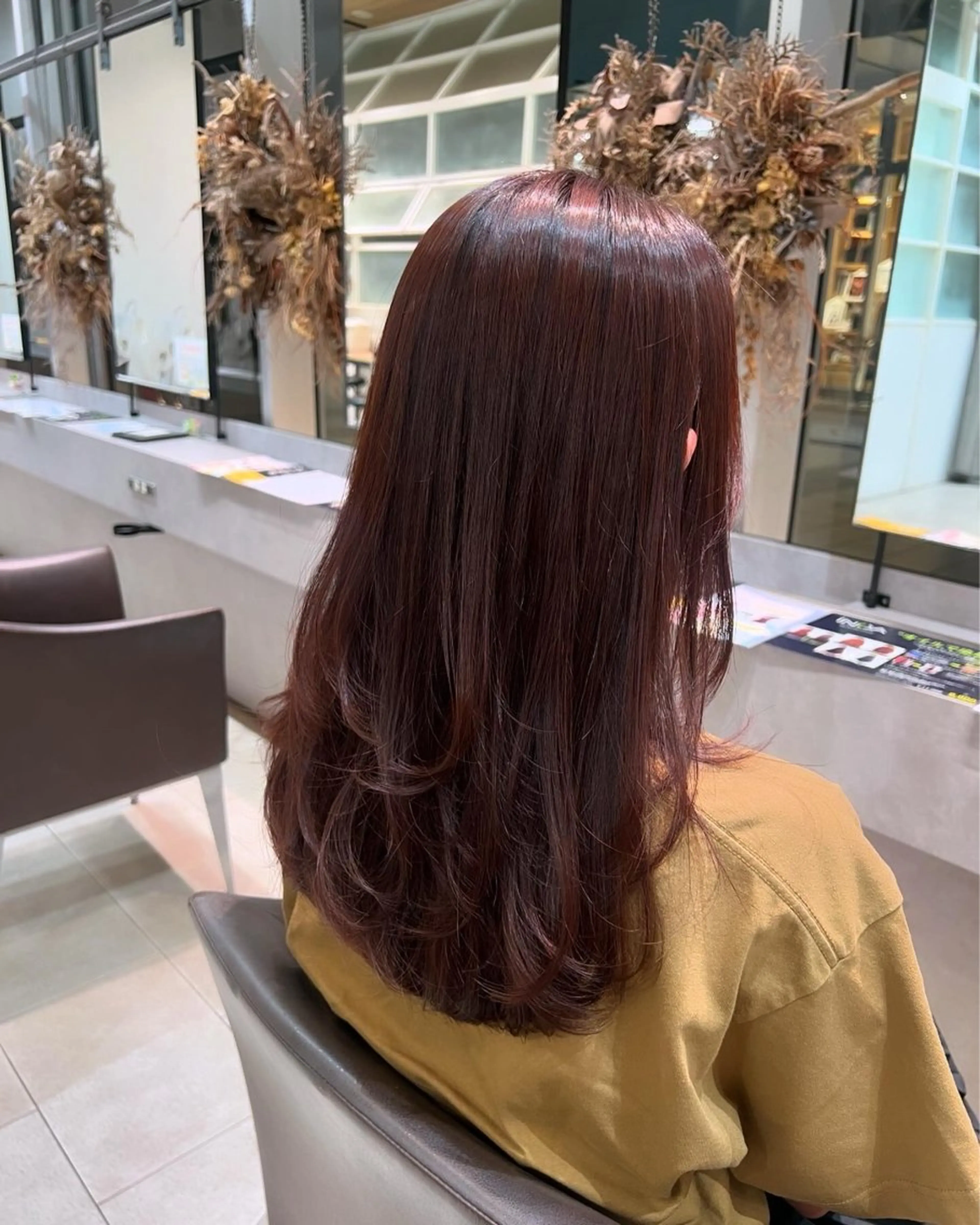 セミロング カラー ブラウンカラー レッドカラー レッドブラウン レイヤーカット カット ヘアカラー トリートメント 🫧Ai/ ロロネー森ノ宮💖のヘアスタイル