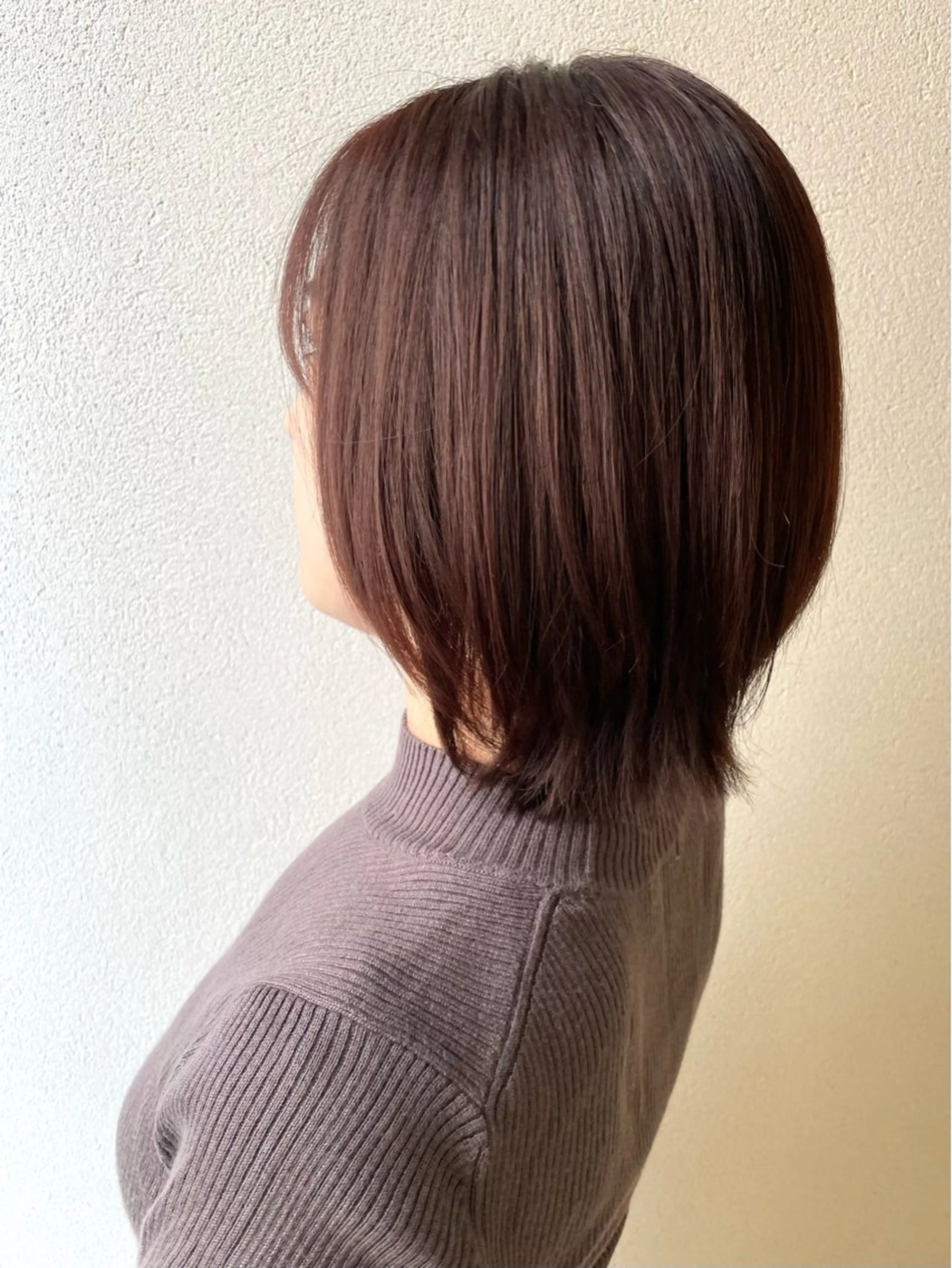 ショート カラー ベージュカラー ピンクカラー ピンクベージュ ボブ 伸ばしかけ カット ヘアカラー 沢田 瞳のヘアスタイル