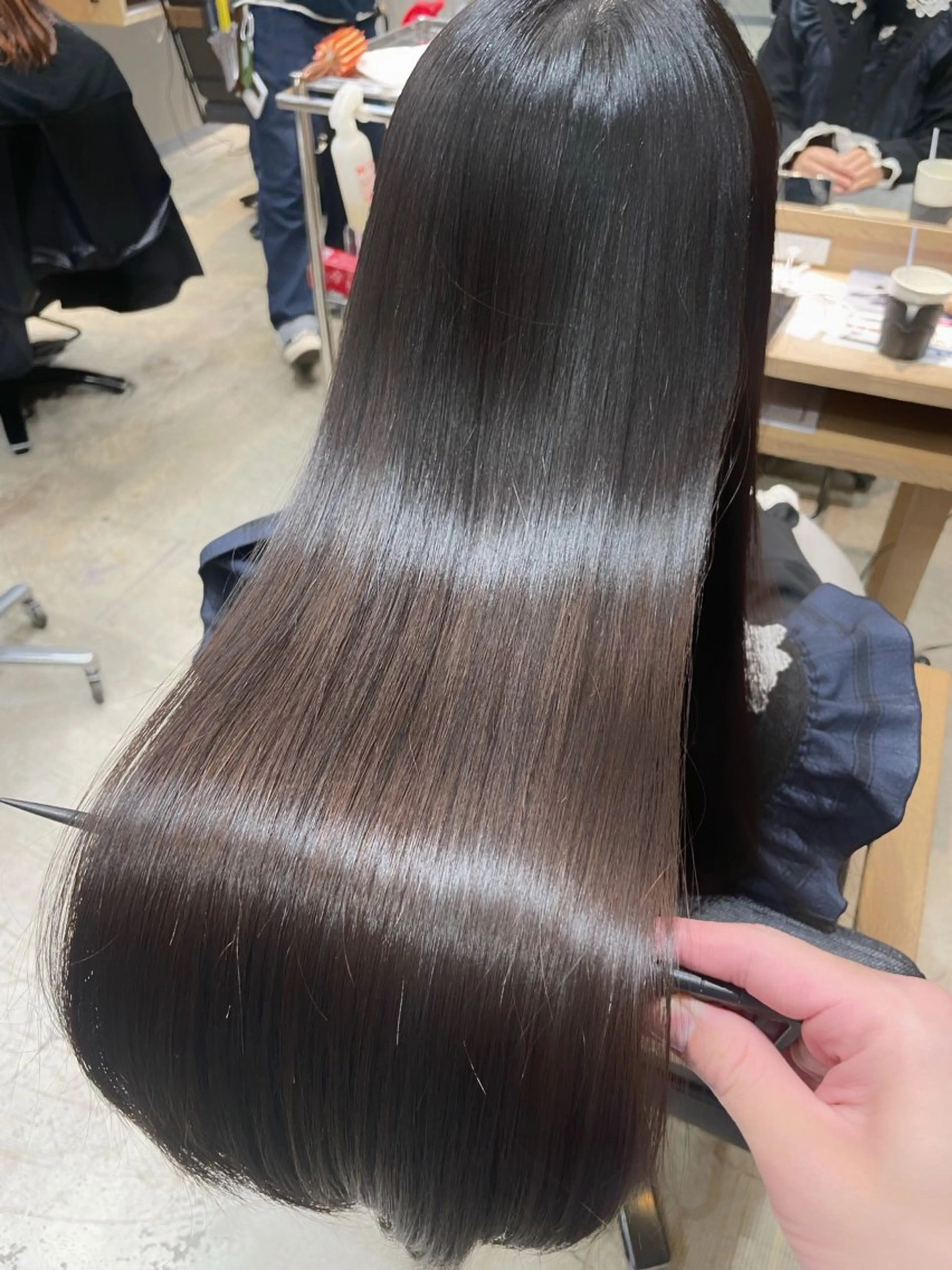 ロング 縮毛矯正 トリートメント アイニティ緑地公園所属・【お悩み解決のプロ】 ハヤシタクミのヘアスタイル