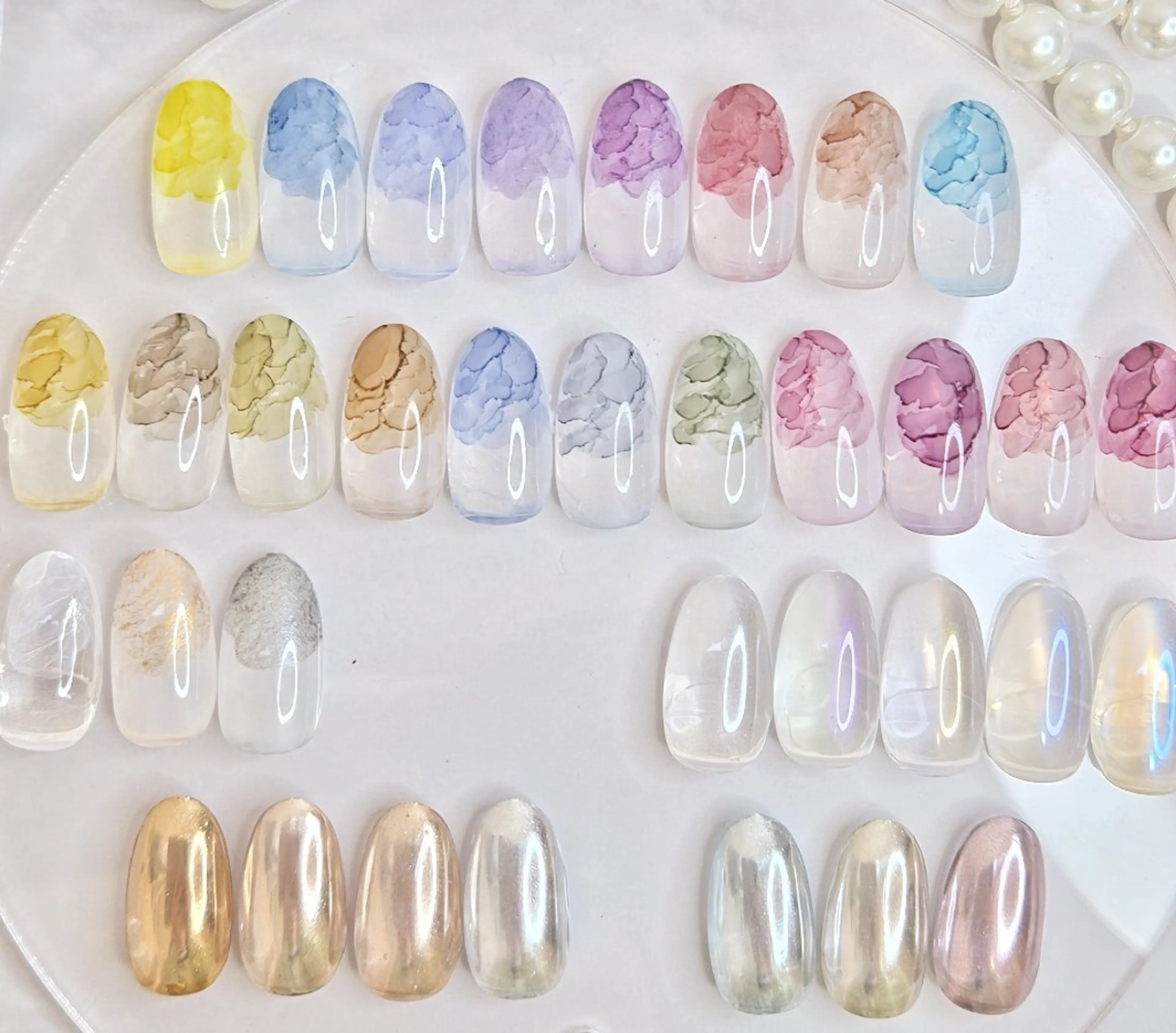 ネイル オーロラネイル ラメ(グリッター) ミラーネイル Lu nelのネイルデザイン