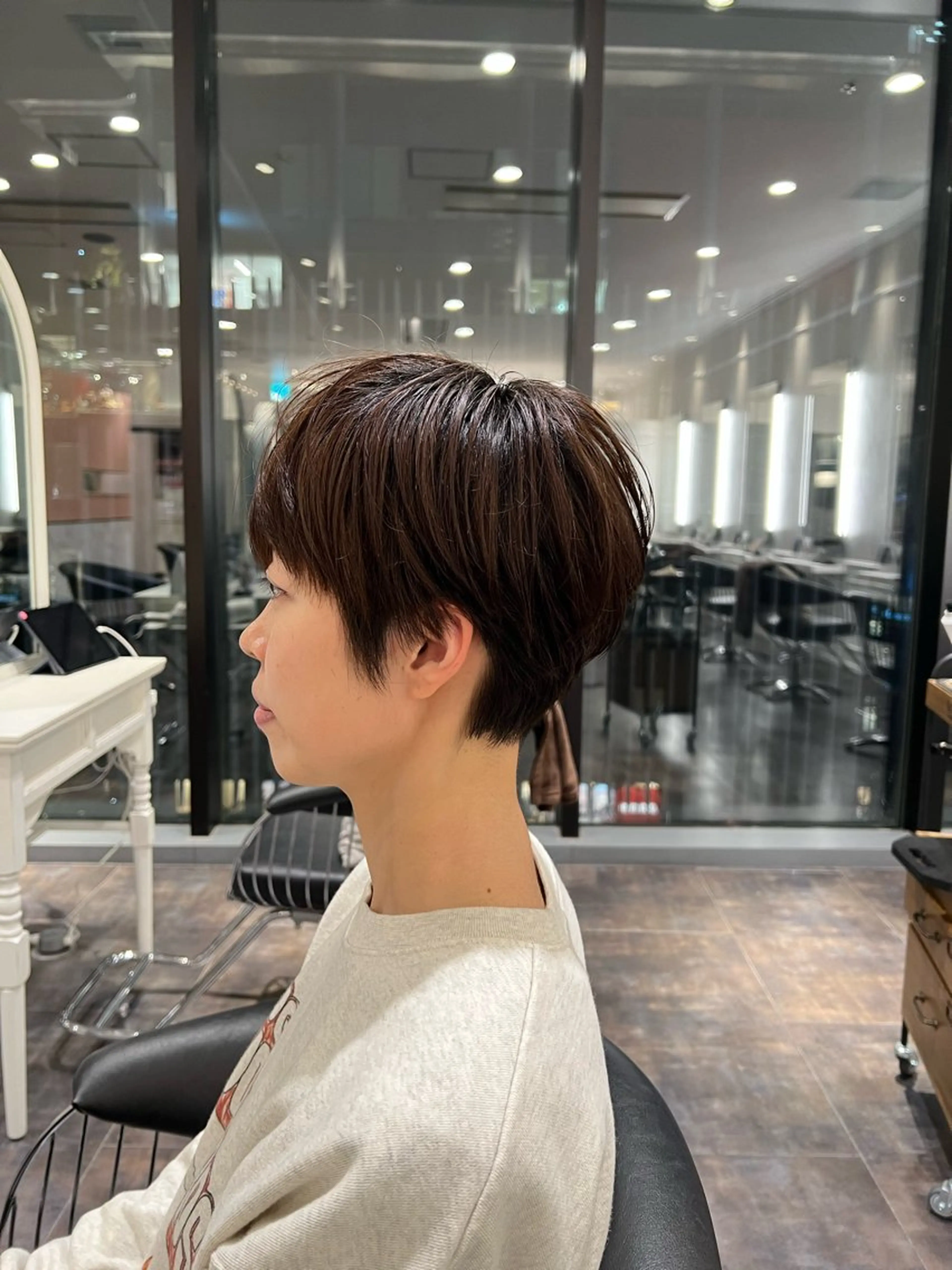 ショート ボブ 北浜 カットモデル募集のヘアスタイル
