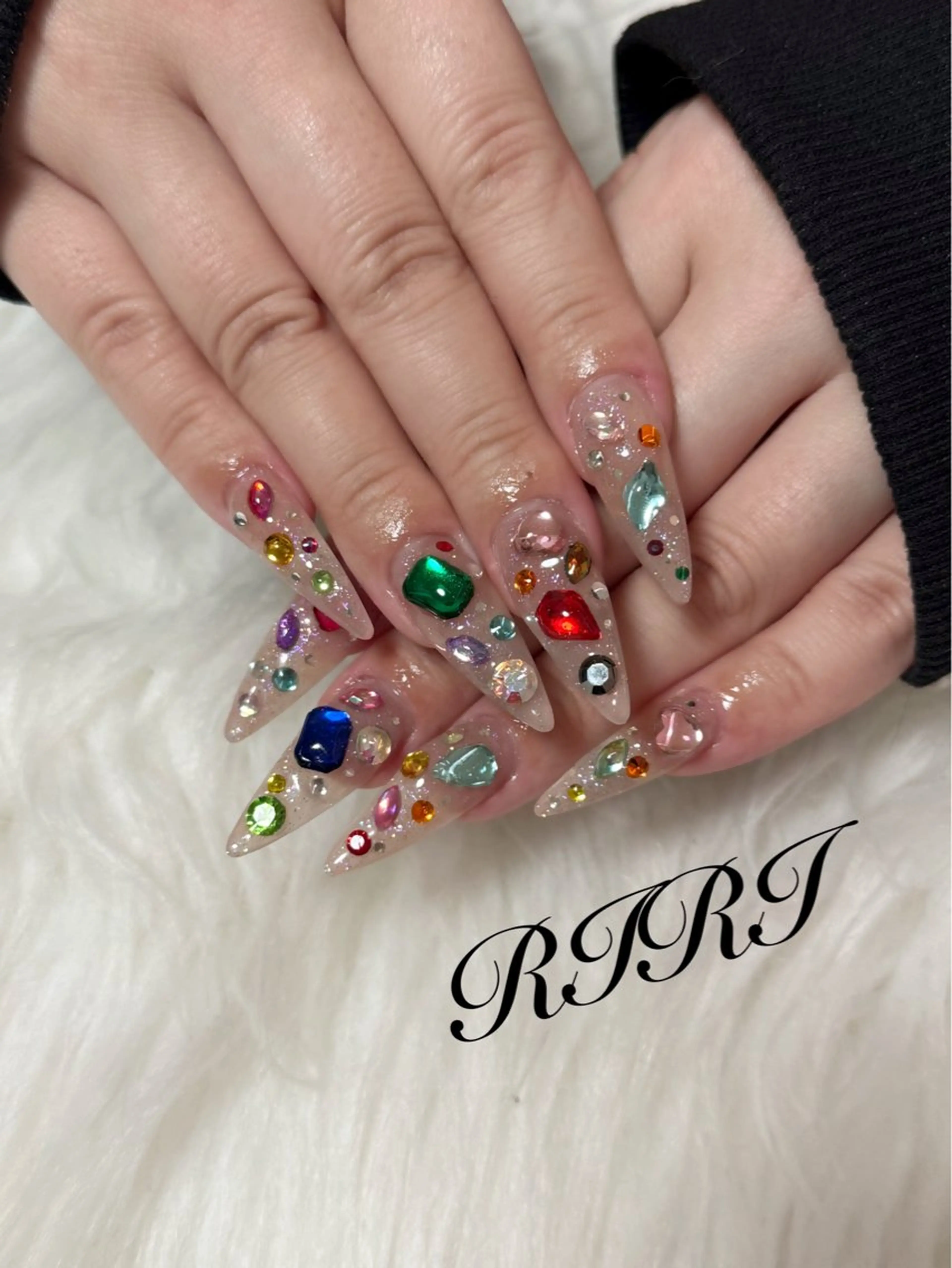 ネイル ジェルネイル ロングネイル スカルプネイル シンプルネイル 夏ネイル ハンドネイル riri オーナーのネイルデザイン
