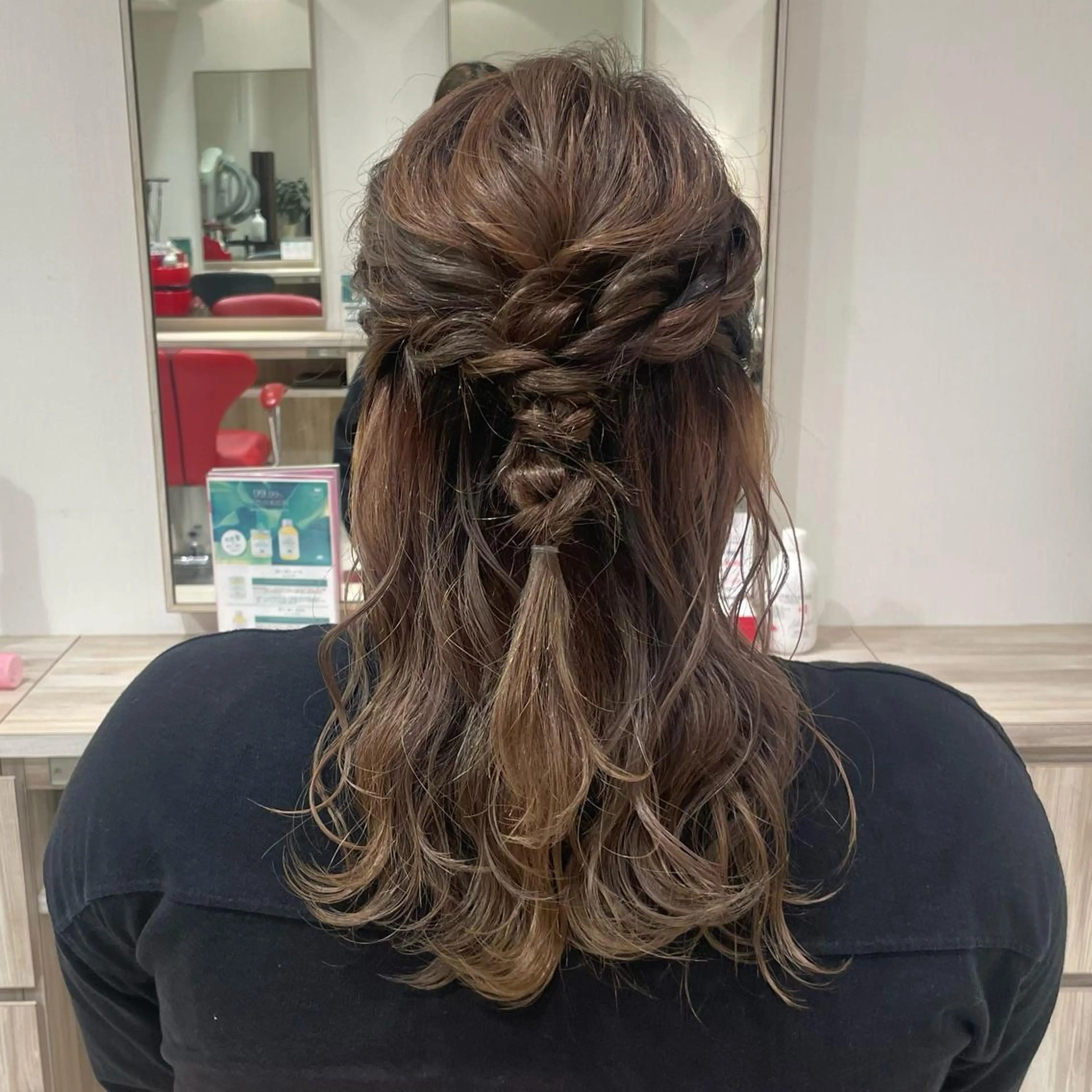 セミロング ナカタ ユウナのヘアスタイル