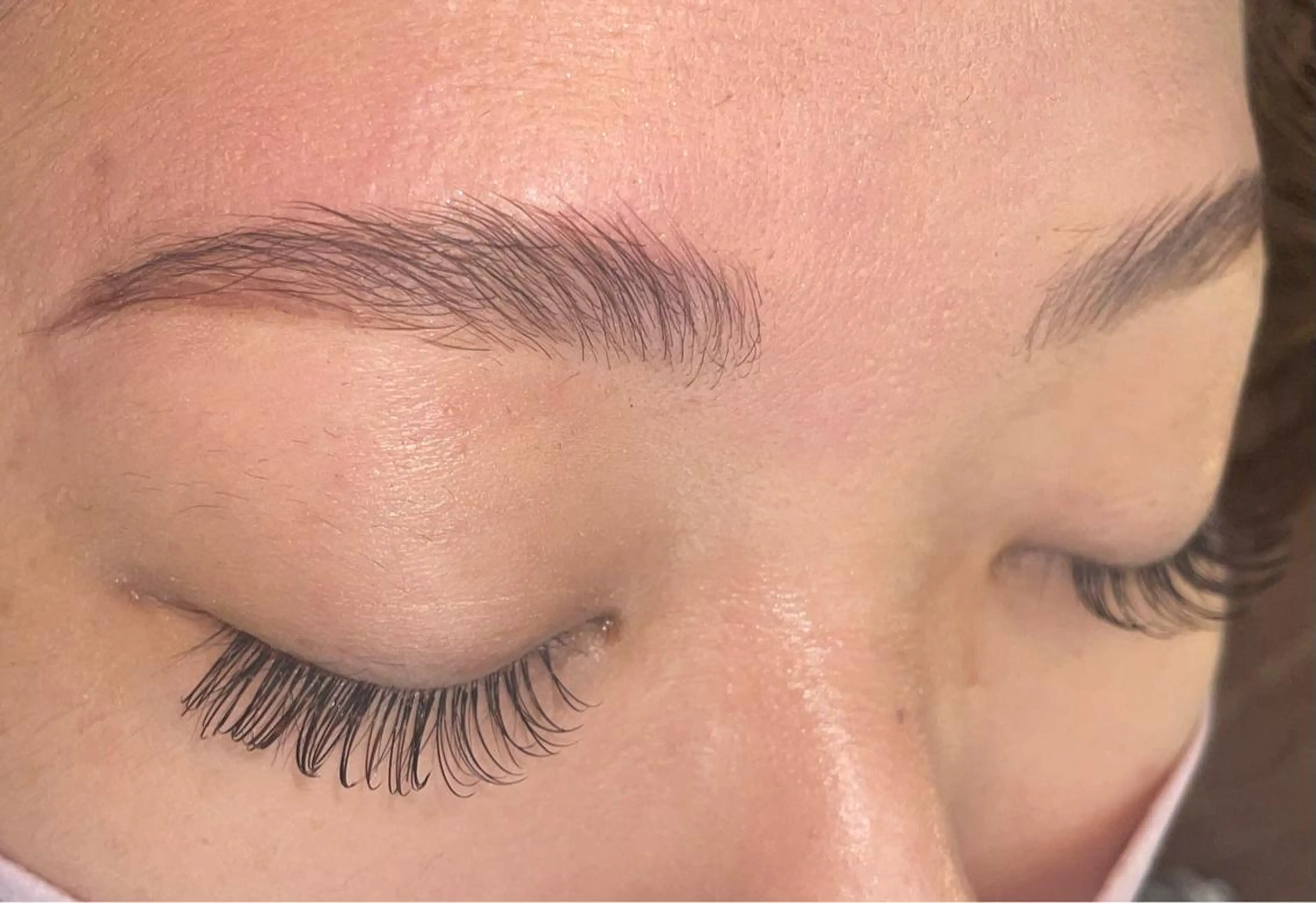 ご新規様✨セーブルマツエク120本&美眉スタイリング✨の写真