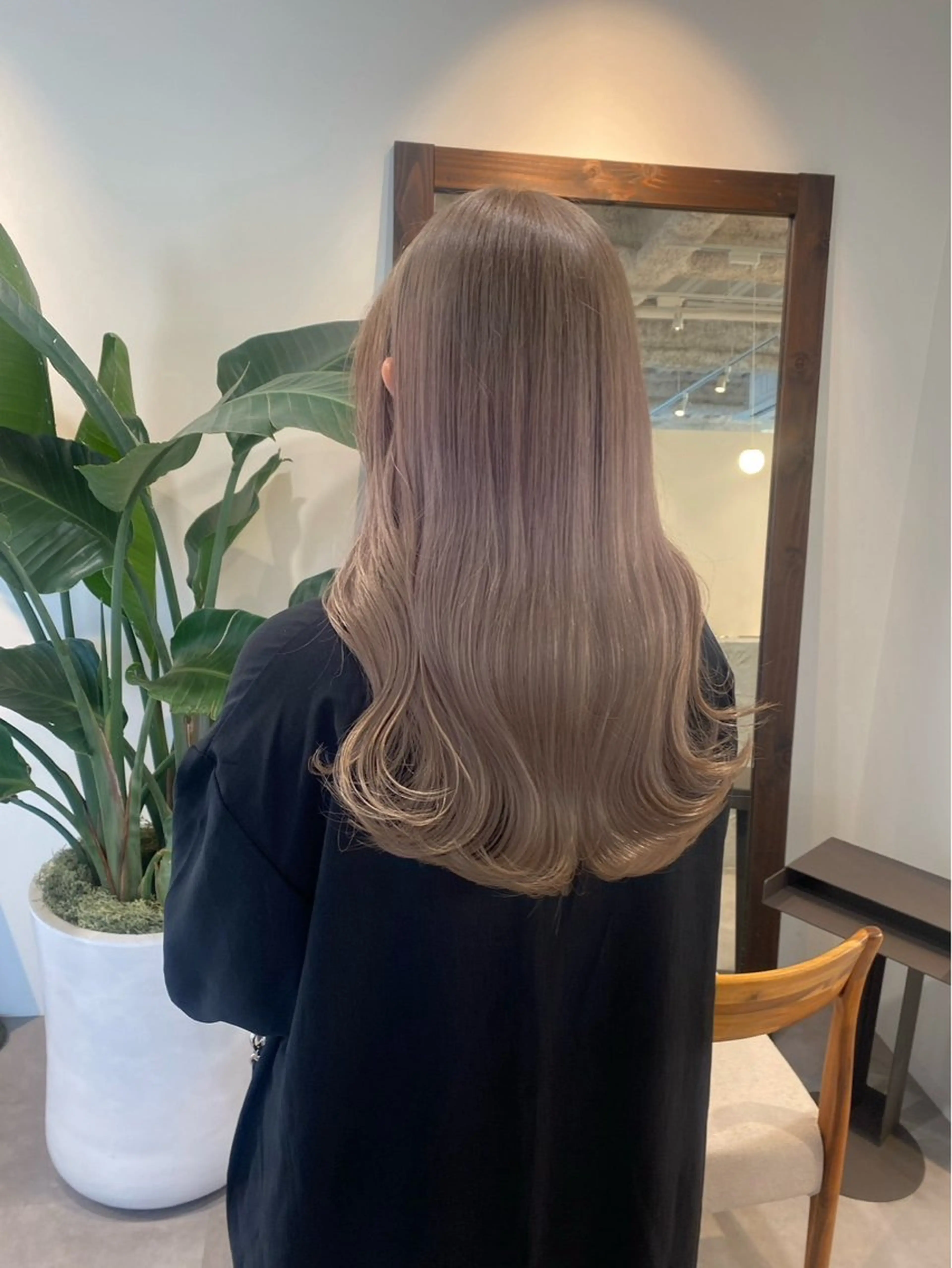 全頭ブリーチ＋カラー＋トリートメント 🍪🍩の写真