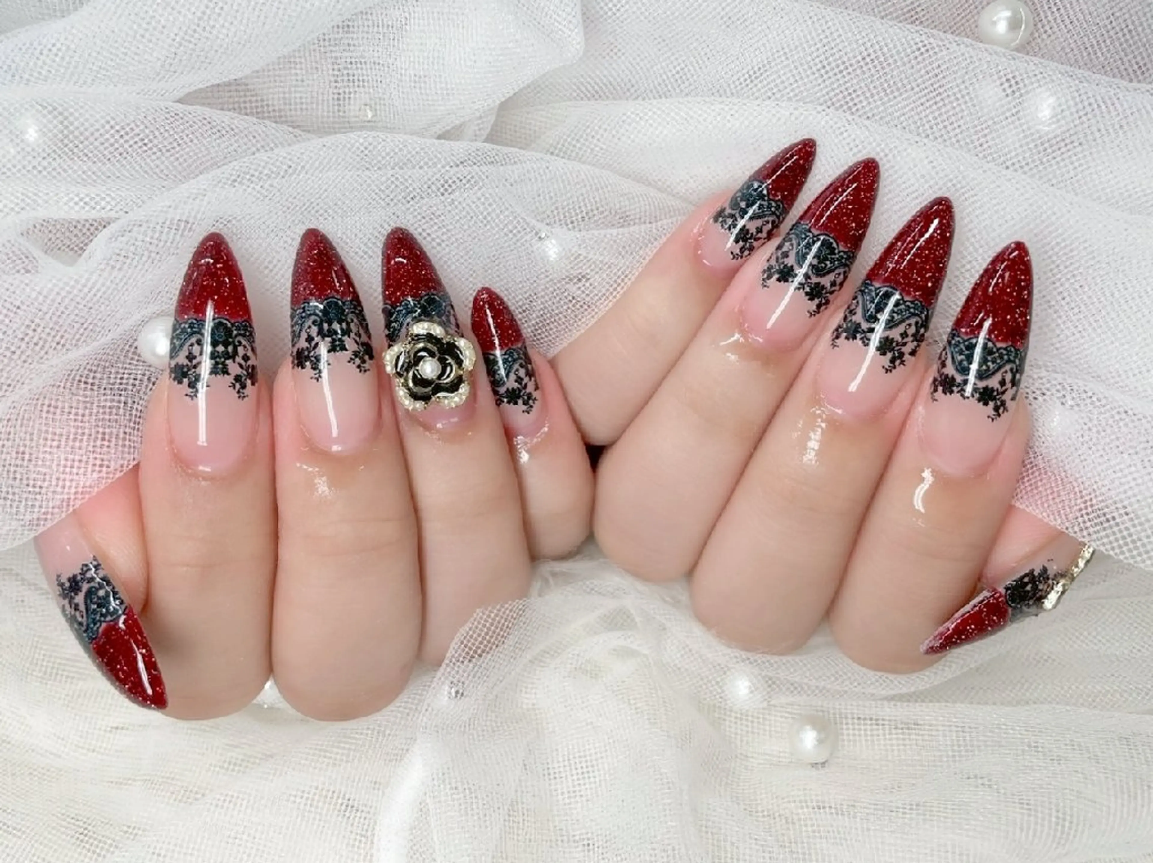 ネイル フラッシュネイル フレンチネイル キラキラネイル ラメ(グリッター) マグネットネイル Chouette Nailのネイルデザイン