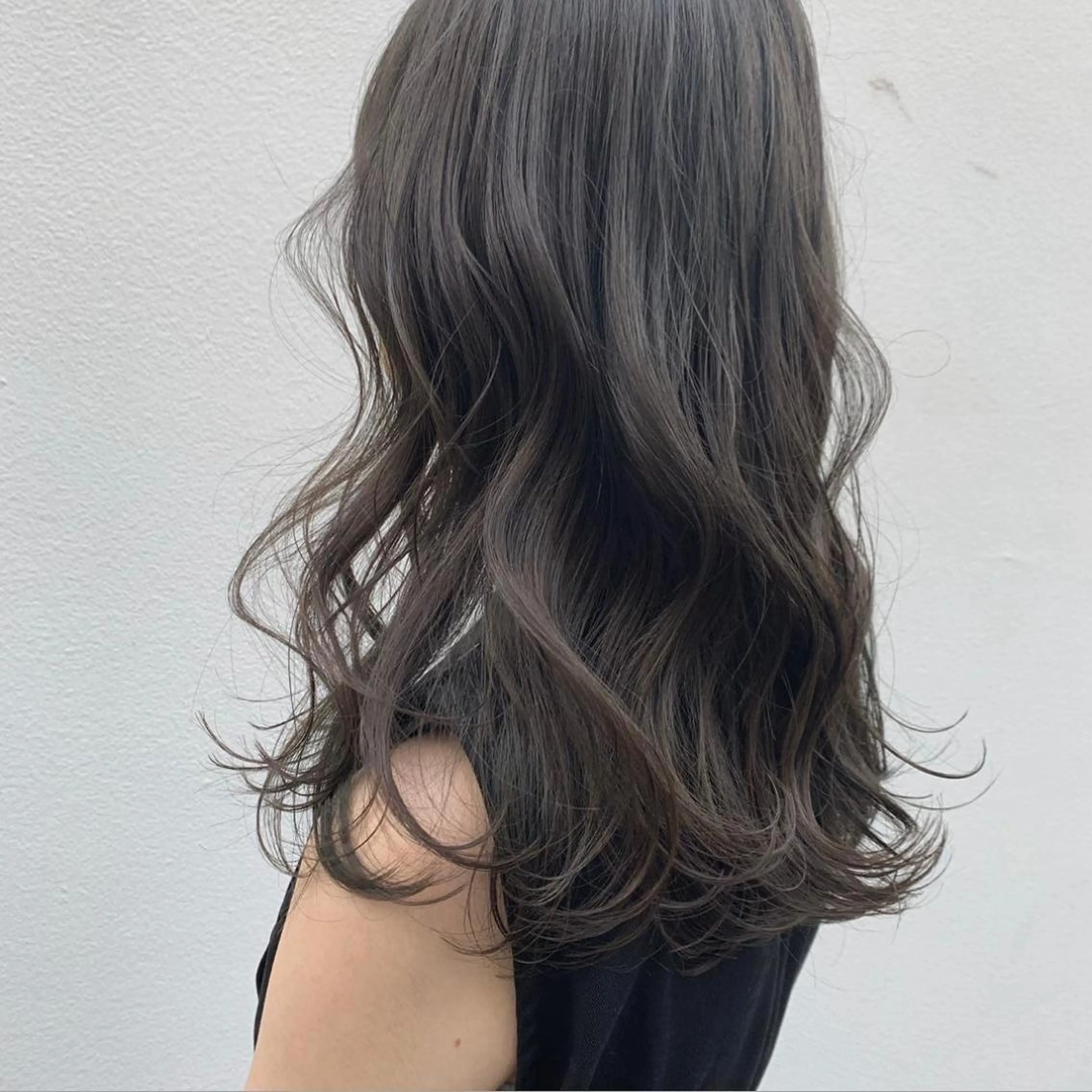 カラー ベージュカラー ブリーチ ブラウンカラー ショコラグレージュ ココアブラウン 艶髪レイヤーの王 また復活の大澤竜馬のヘアスタイル