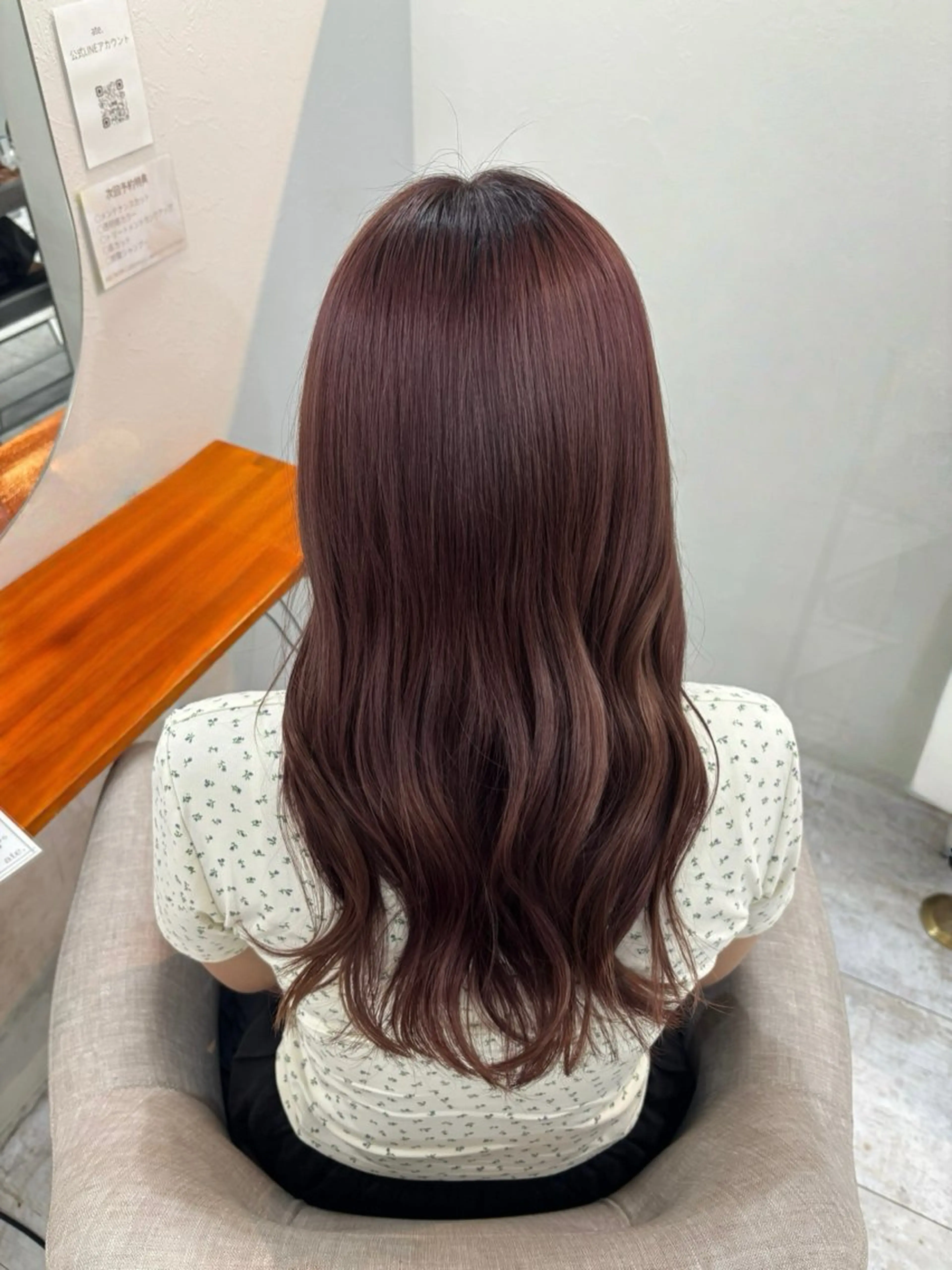 ロング カラー ブリーチ ブラウンカラー ピンクカラー ピンクブラウン piLLon mayuのヘアスタイル