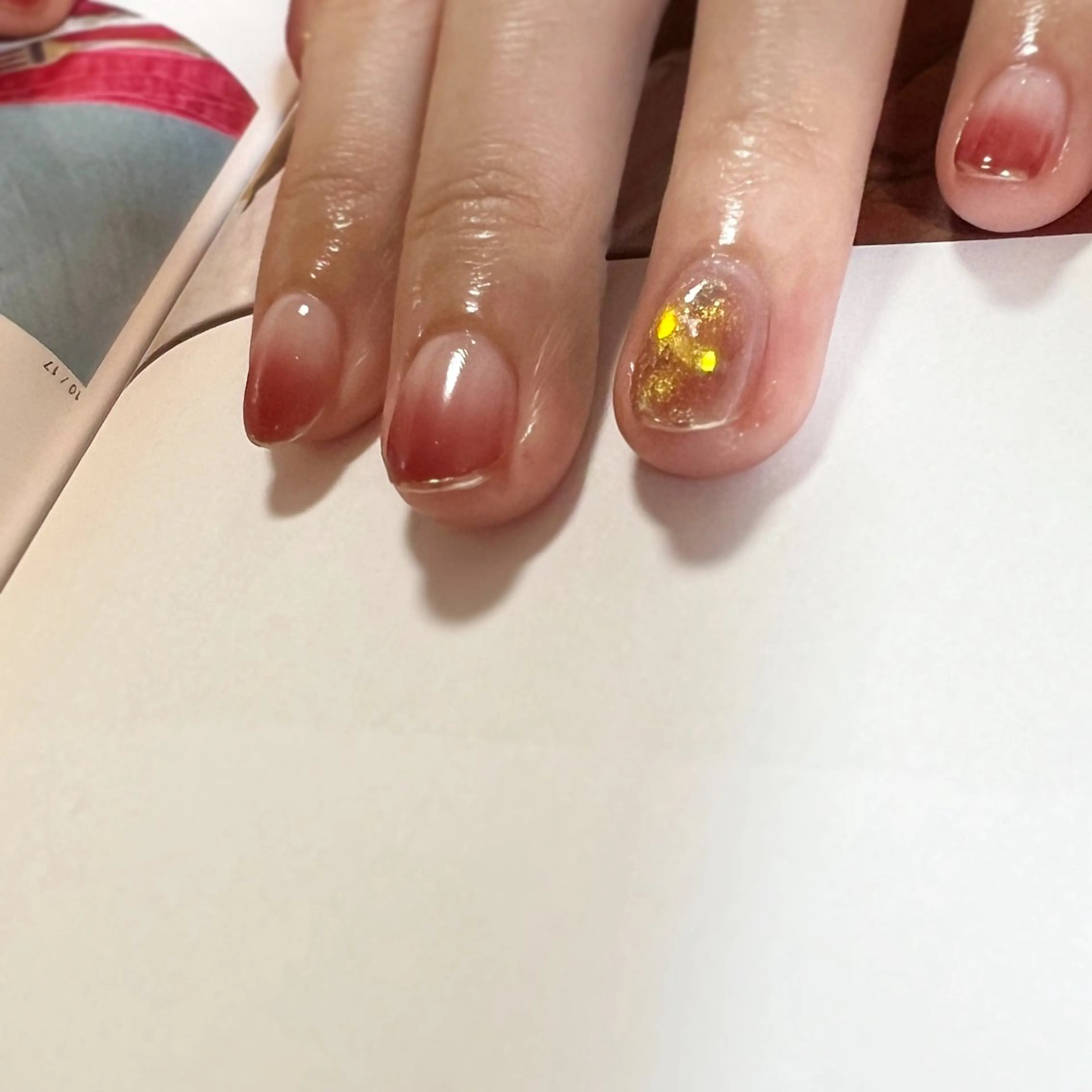 ネイル オーロラネイル チークネイル ニュアンスネイル ワンホンネイル 冬ネイル ハンドネイル pointillé .ayaのネイルデザイン