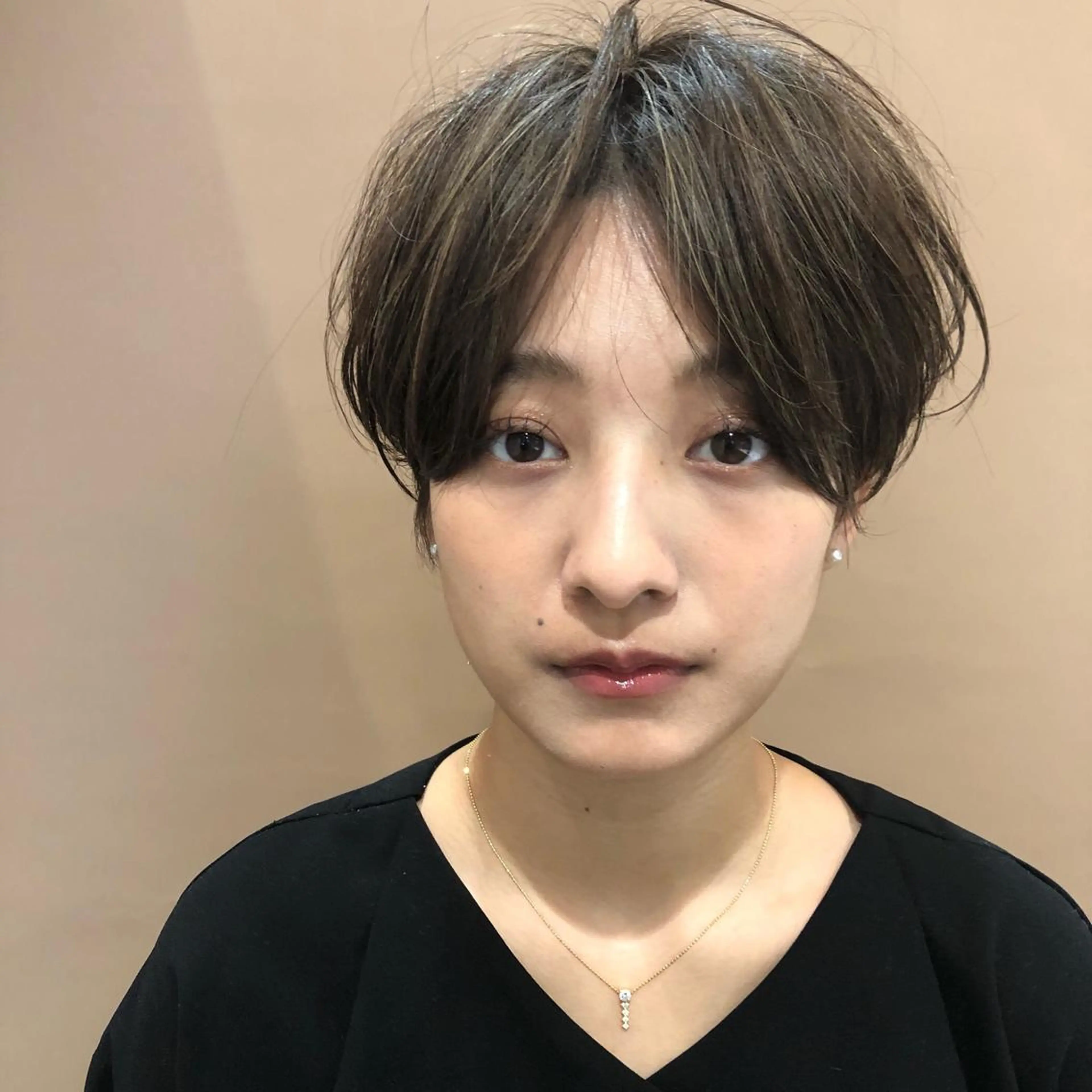 【カラーのみ】ナチュラルハイライト+オンカラーの写真