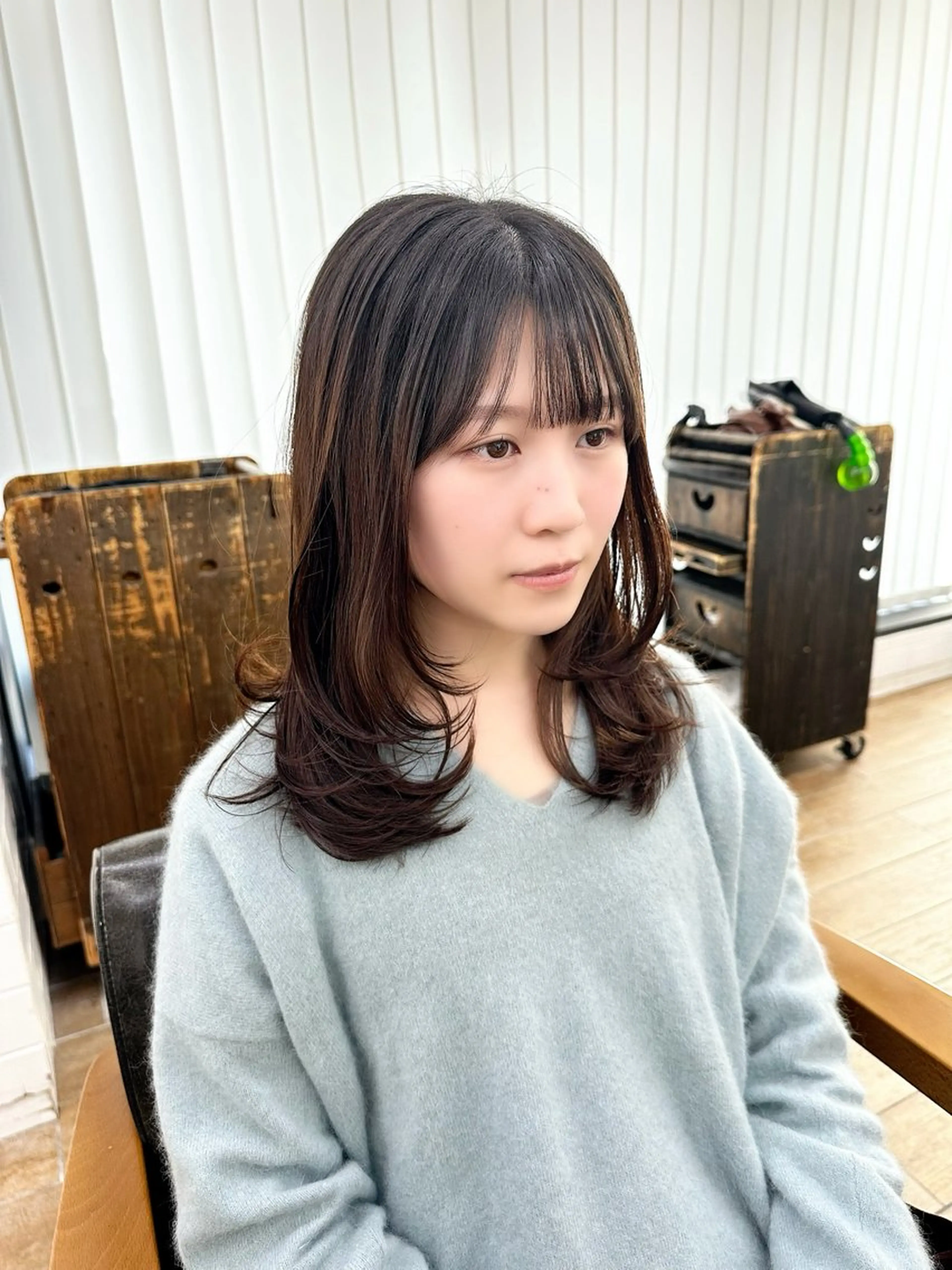 ミディアム カラー パーマ ヘアアレンジ メンズ キッズ カット トリートメント レイヤーカット 🌿透け感カラーのヘアスタイル
