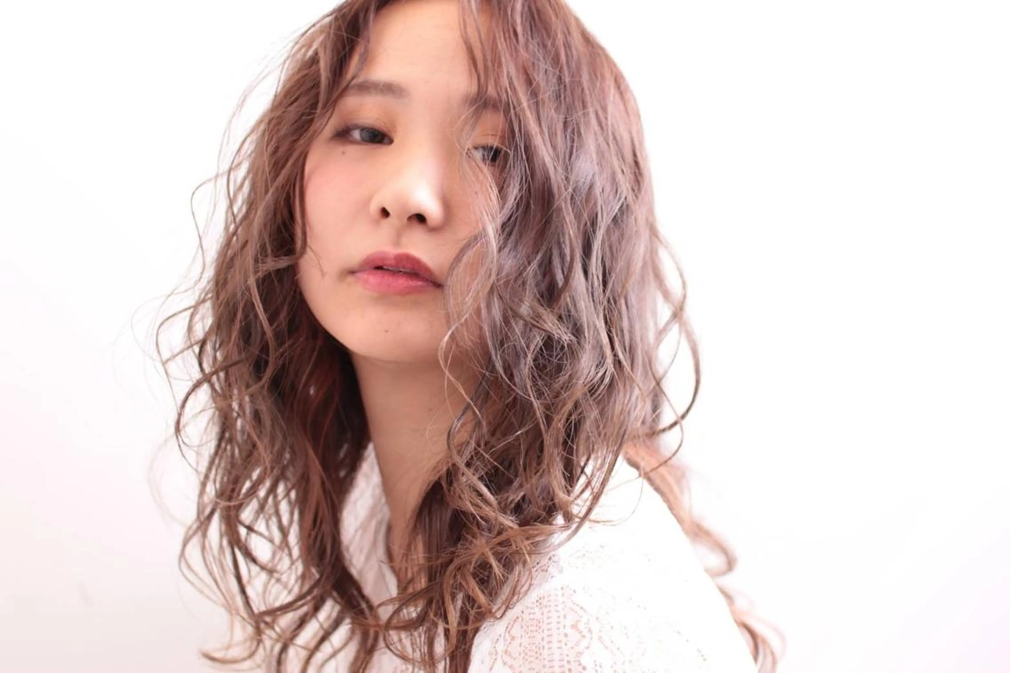 セミロング Ash 店長　山下達也のヘアスタイル