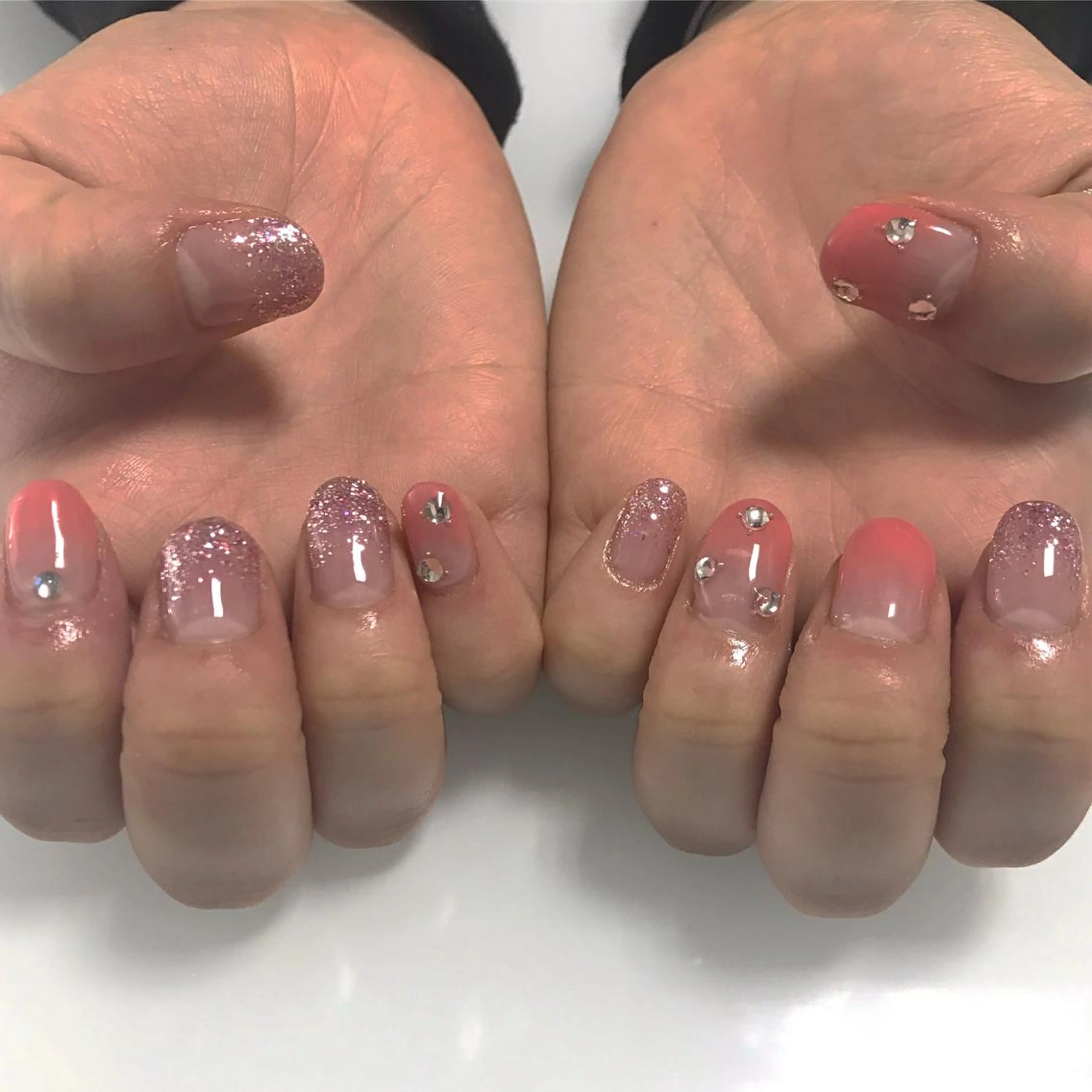 ネイル グラデーション ハンドネイル MoonLight MIHOのネイルデザイン