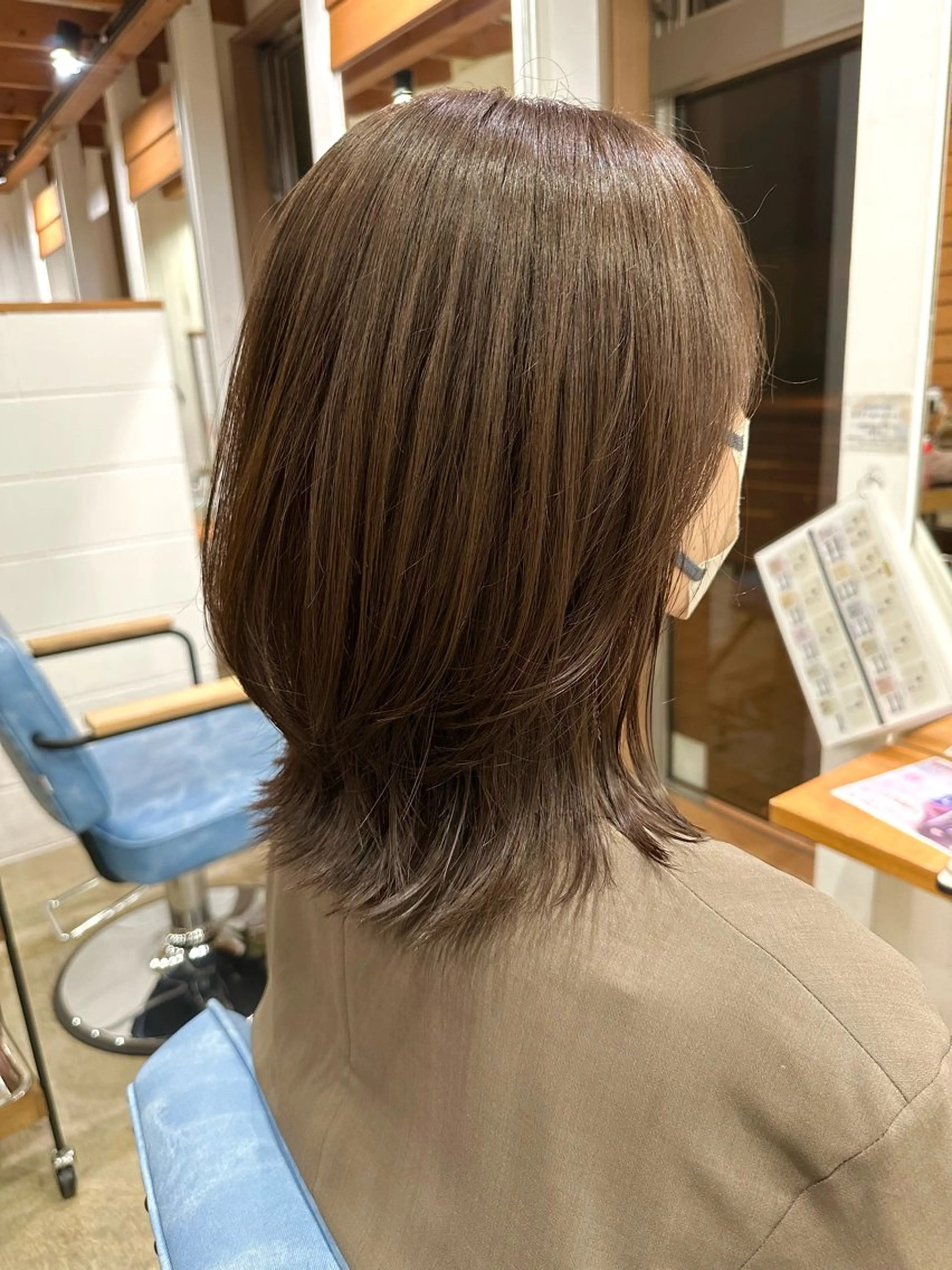 ミディアム カラー レイヤーカット カット ヘアカラー 似合わせカット/艶髪 カラー/ AKARIのヘアスタイル