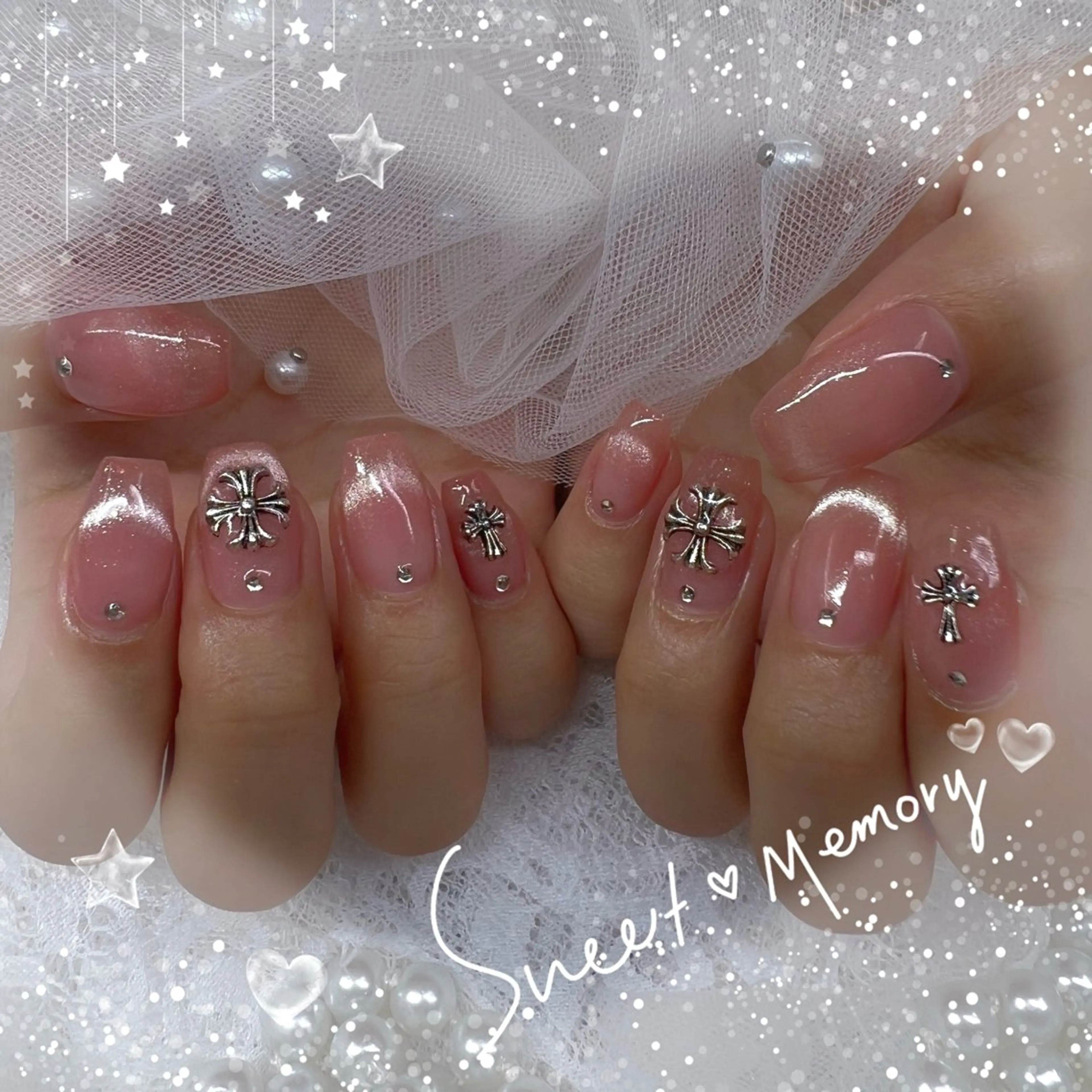 ネイル チークネイル フレンチネイル ガーリー ガラスフレンチ グラデーション ハンドネイル Chill Nailsalonのネイルデザイン