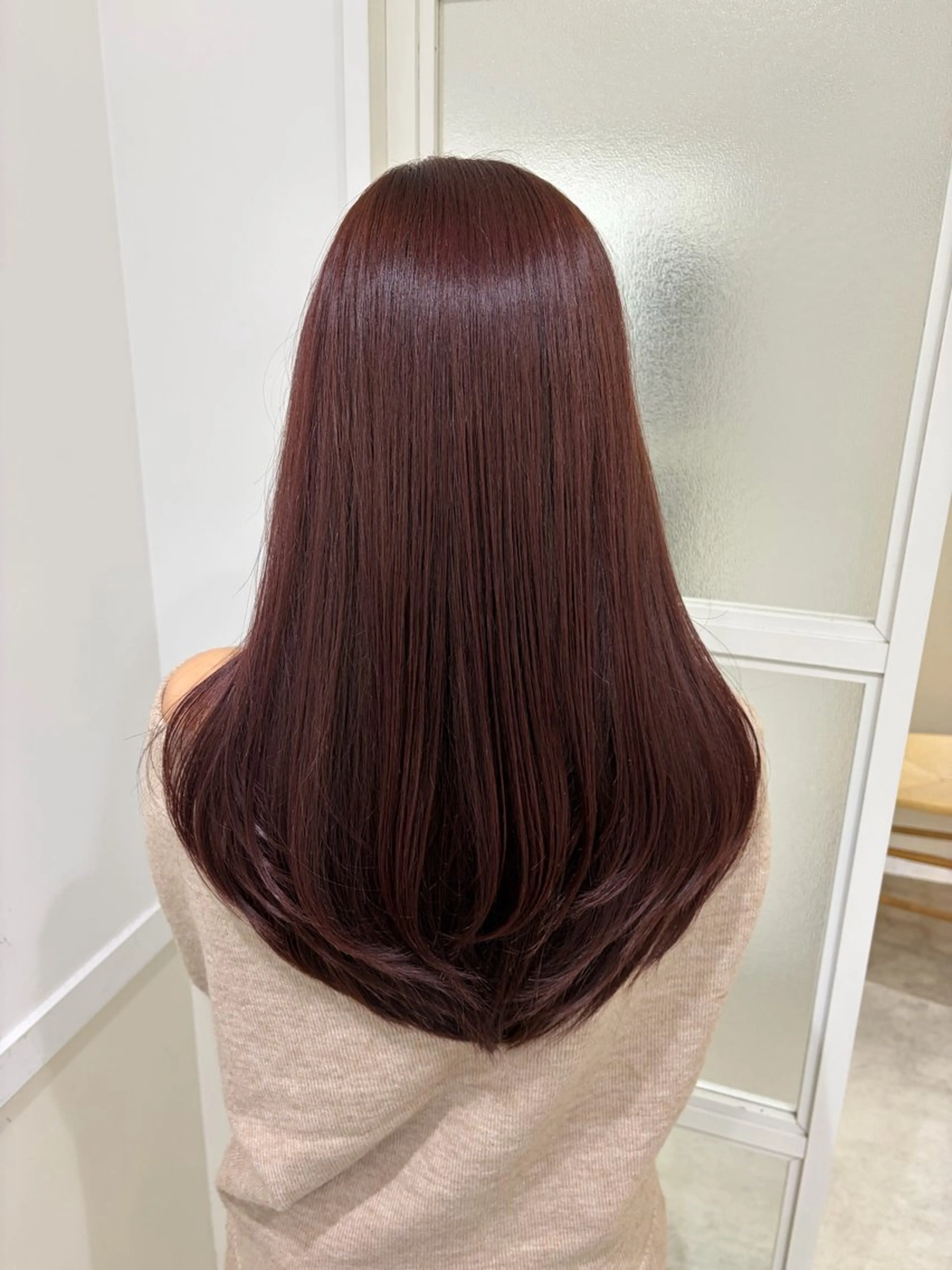 ロング レイヤーと縮毛矯正 で生きてる人のヘアスタイル