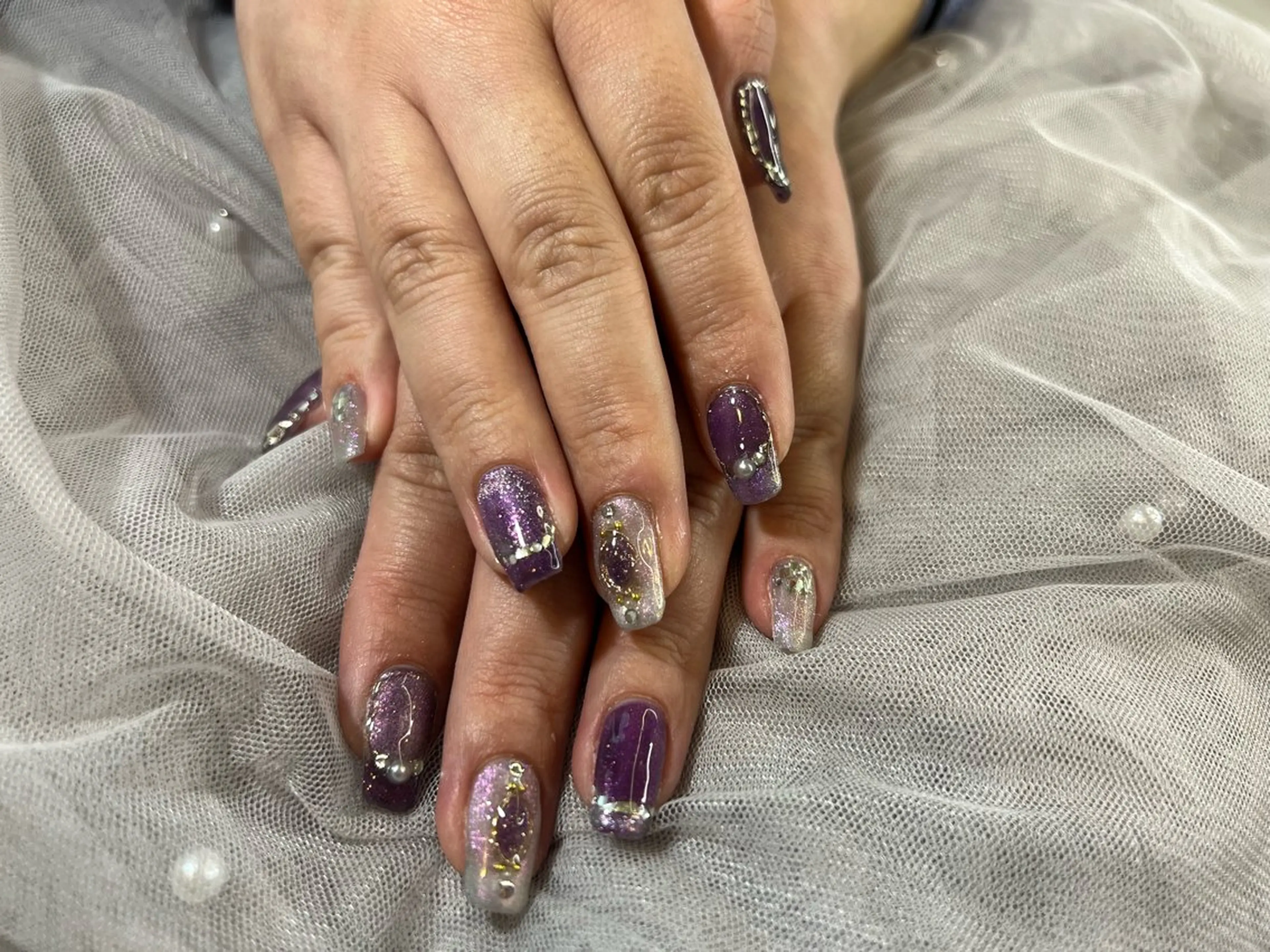 ネイル パープル ILLO Yuinaのネイルデザイン
