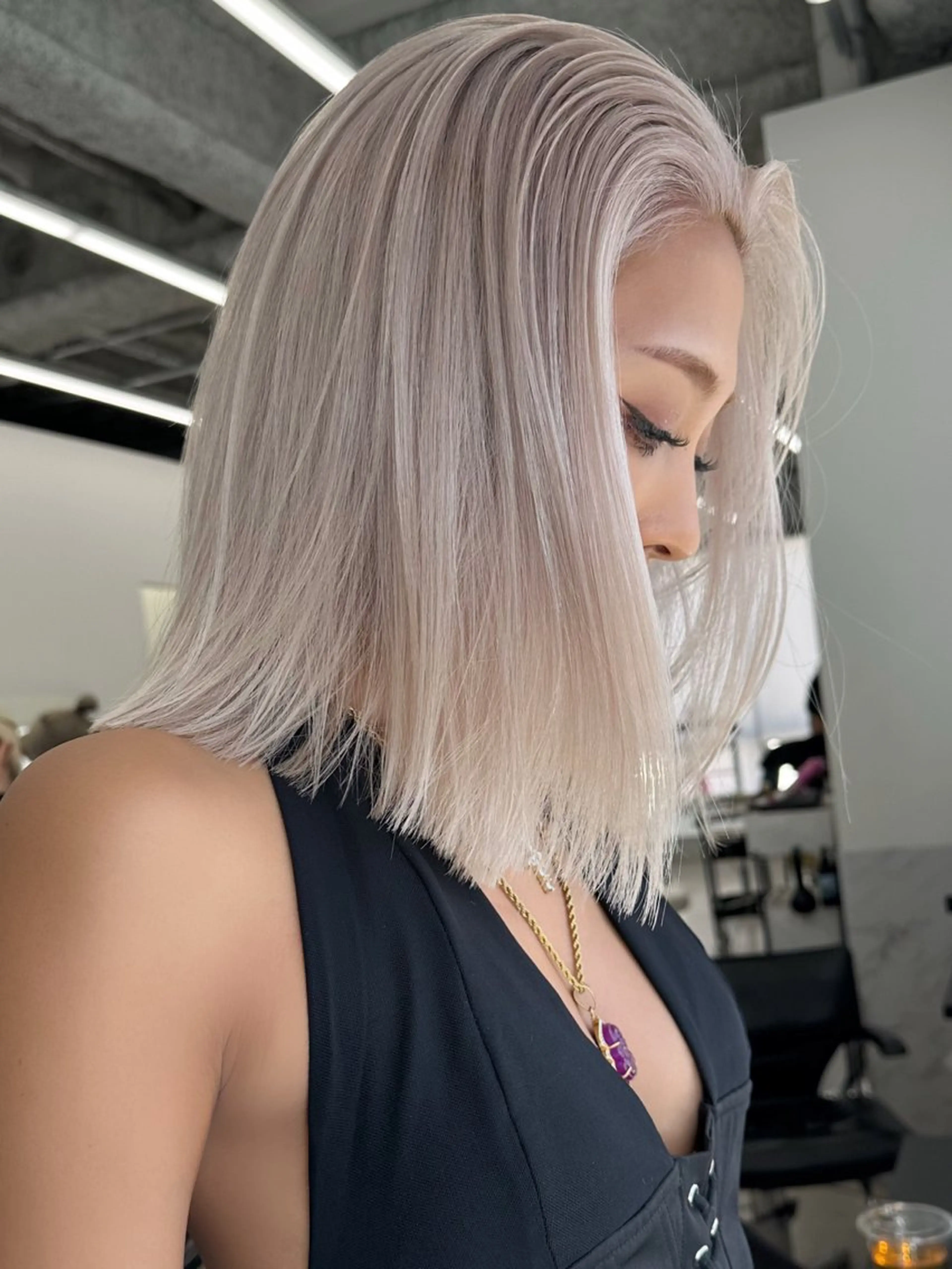 カラー ブリーチ 透明感カラー ハイトーンカラー ヘアカラー 田中 莉香のヘアスタイル