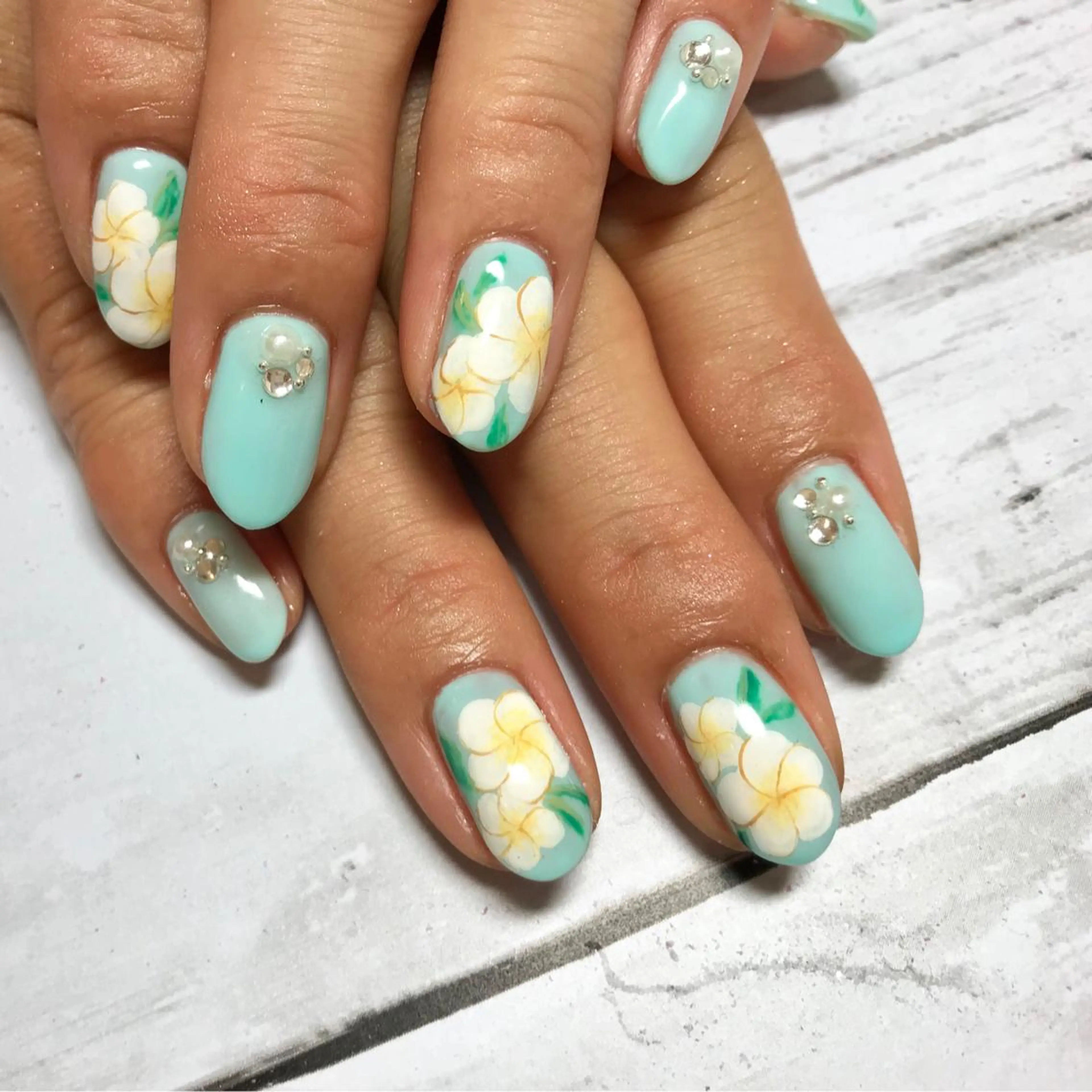 ネイル 【classy】 クラッシー布施のネイルデザイン