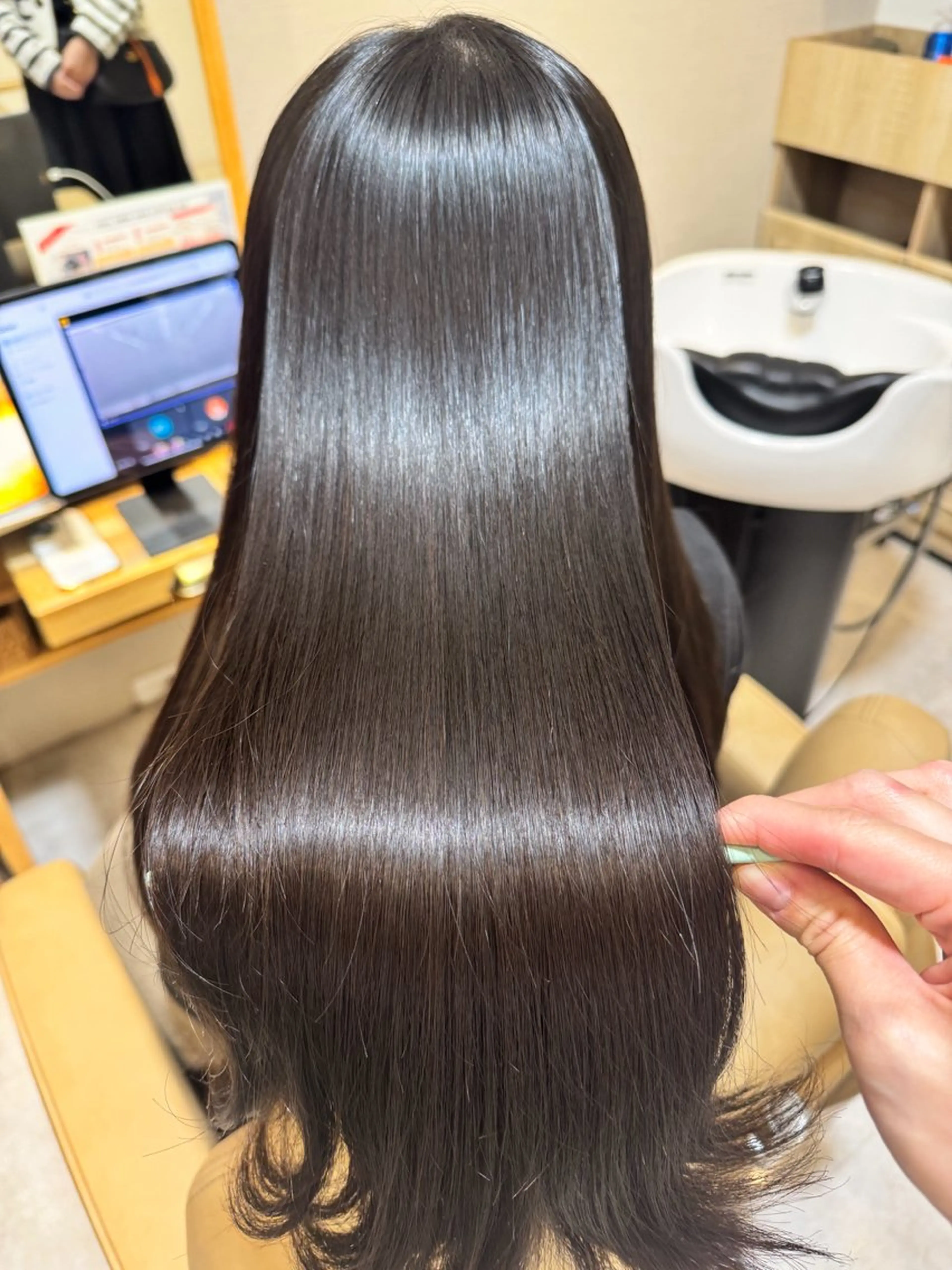 ロング 吉村 怜のヘアスタイル