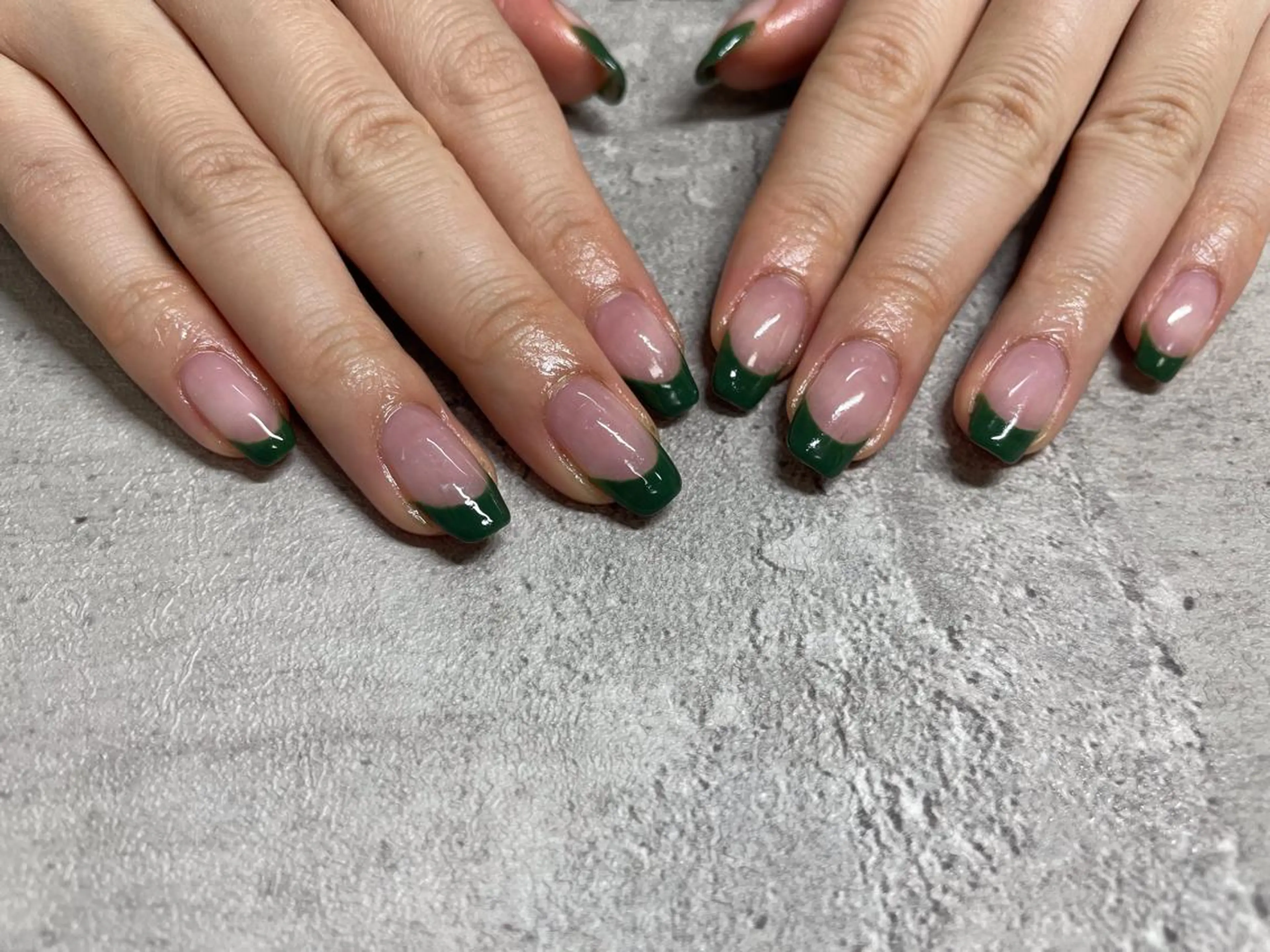 ネイル グリーン mogunail &blowのネイルデザイン