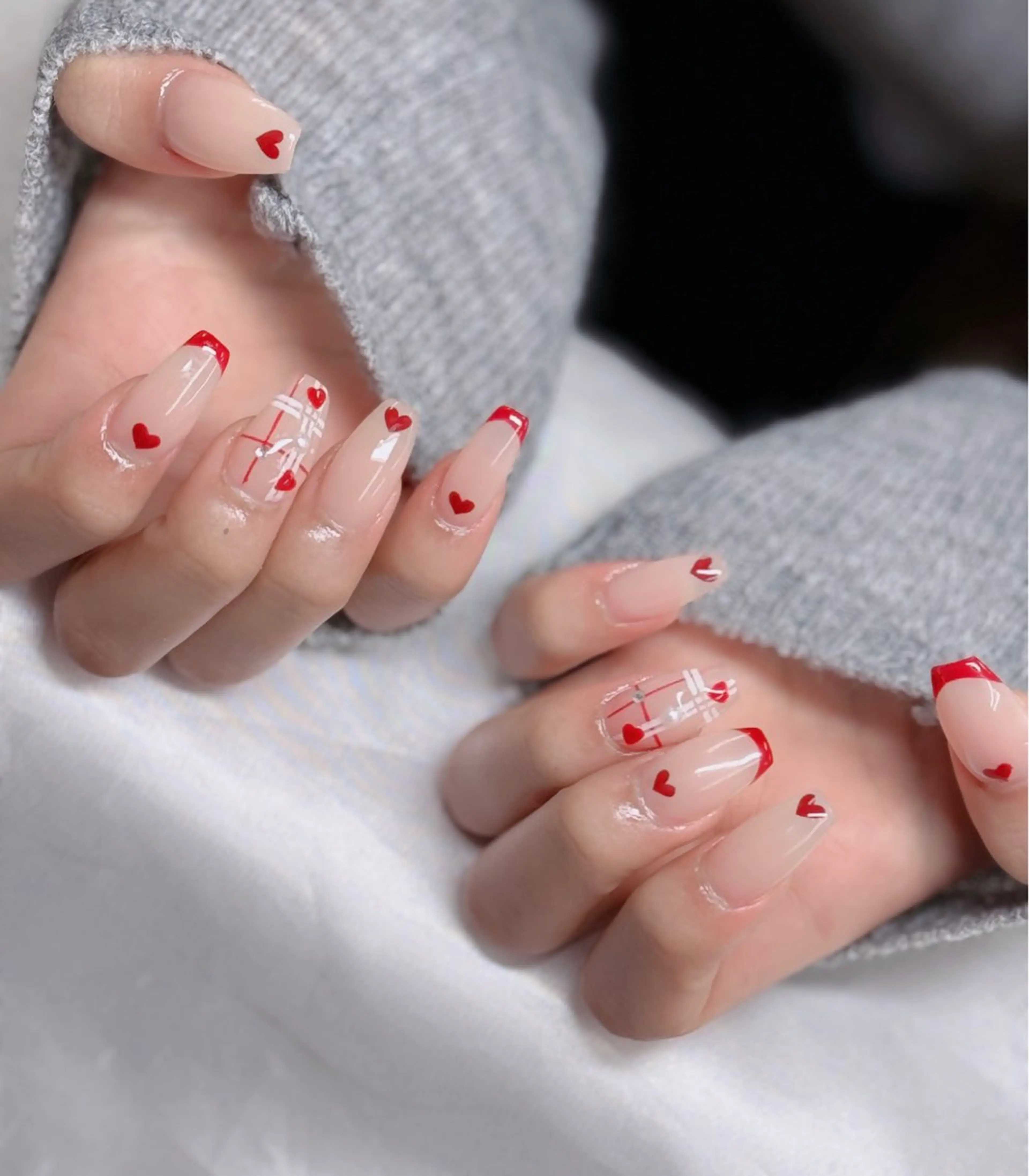 ネイル オーロラネイル フレンチネイル ジェルネイル ハロウィン キラキラネイル H.baby Nail Salonのネイルデザイン