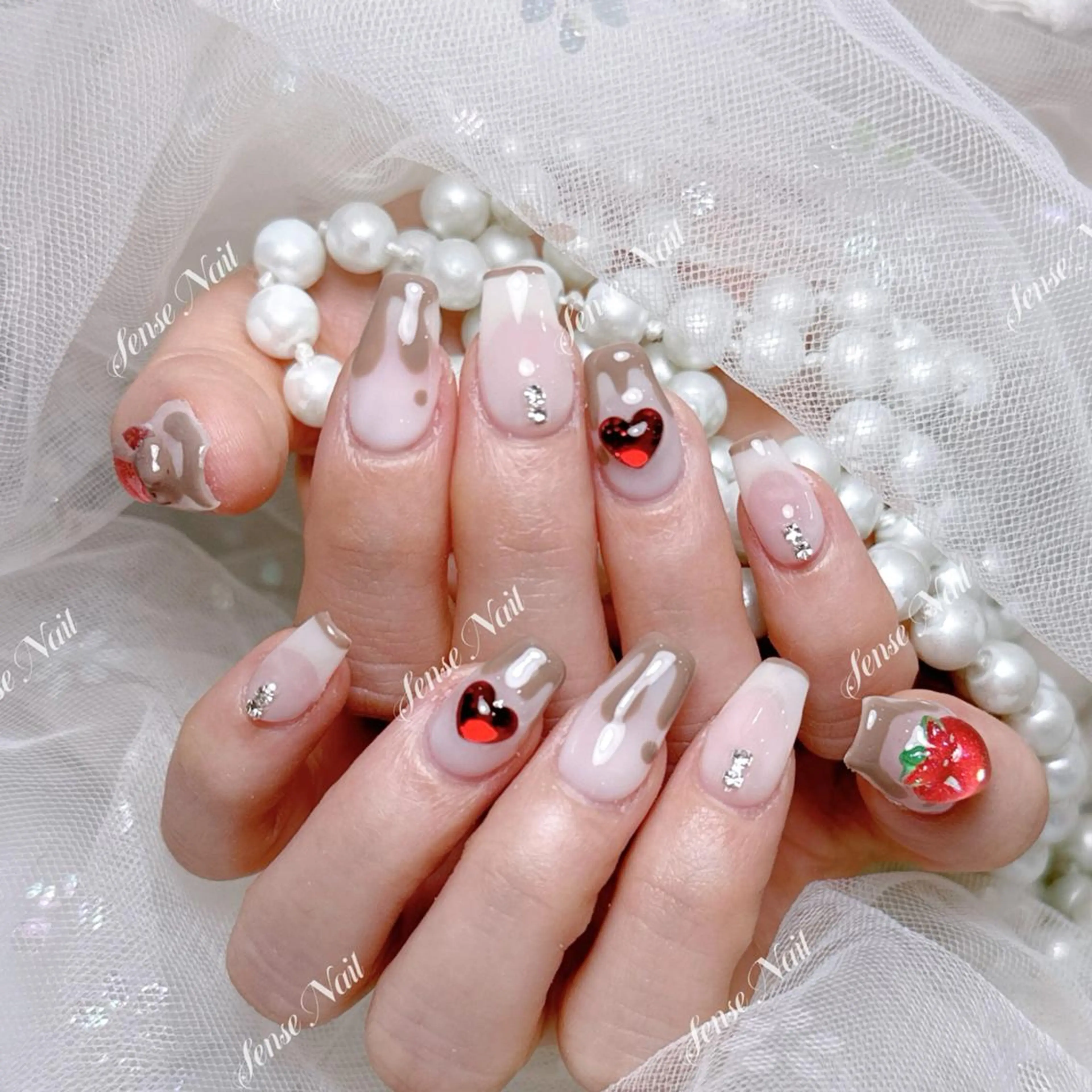 ネイル ハンドネイル ハンドケア Feinn Ink💕のネイルデザイン