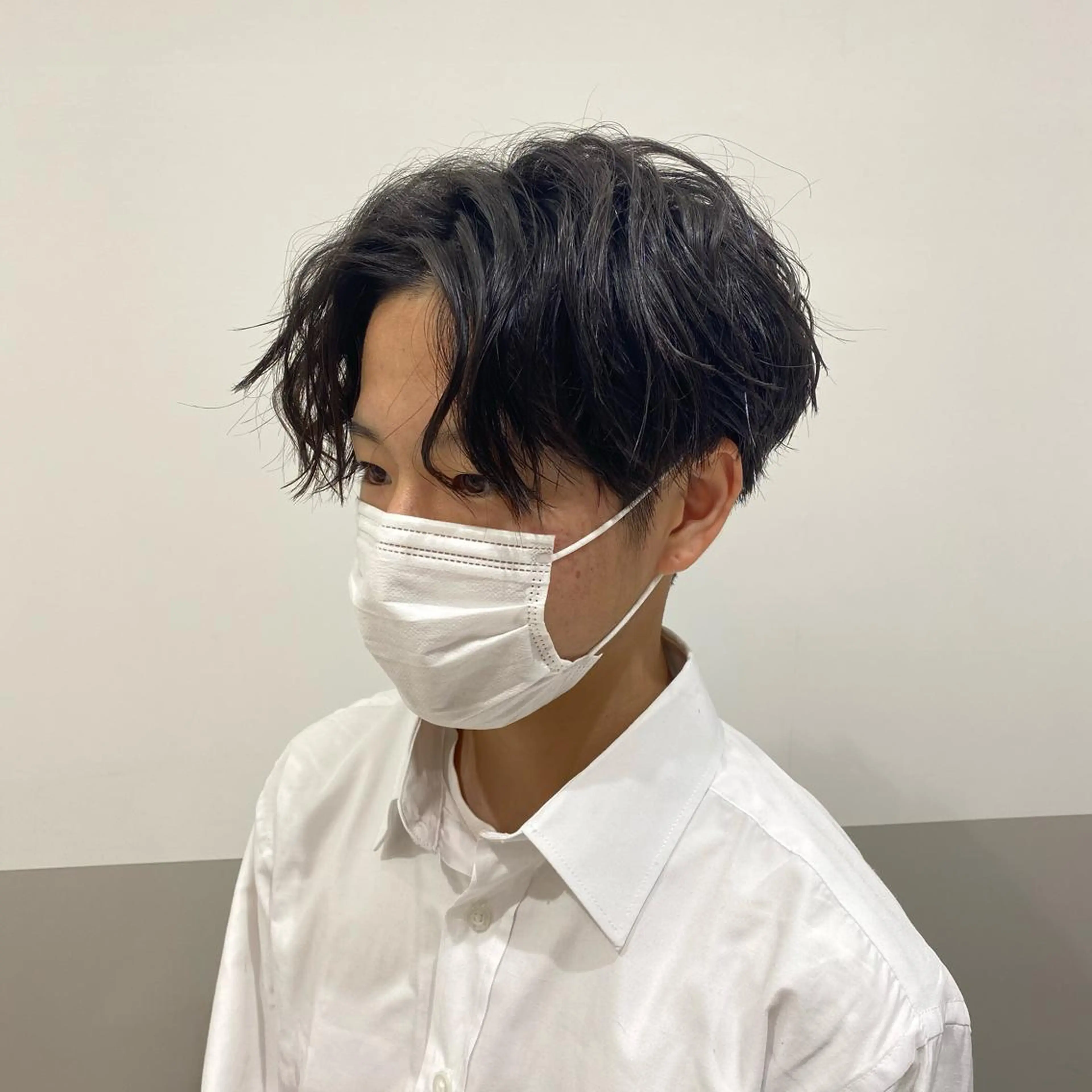 ショート パーマ メンズ センターパート メンズパーマ スパイラルパーマ 💫副店長💫 篠崎 はやとのヘアスタイル