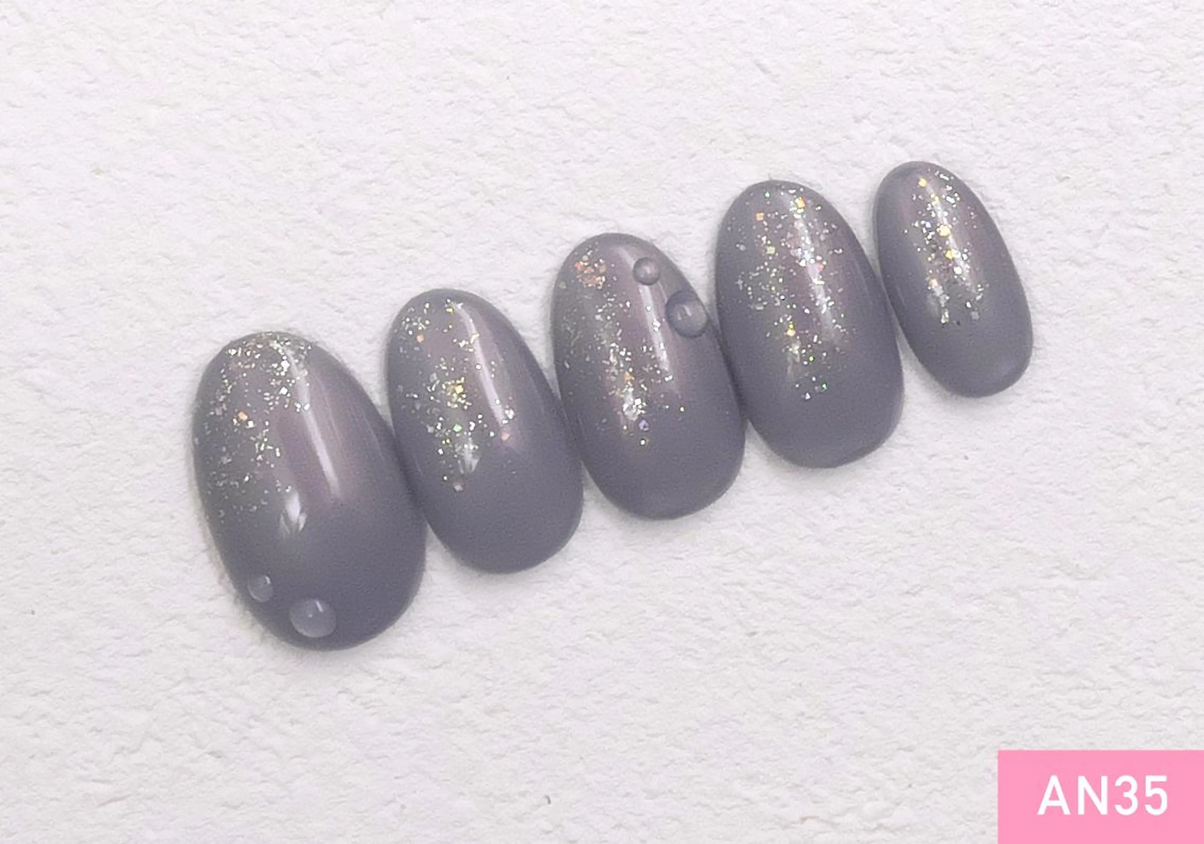 ネイル シルバー 新橋🌿 Nailのネイルデザイン