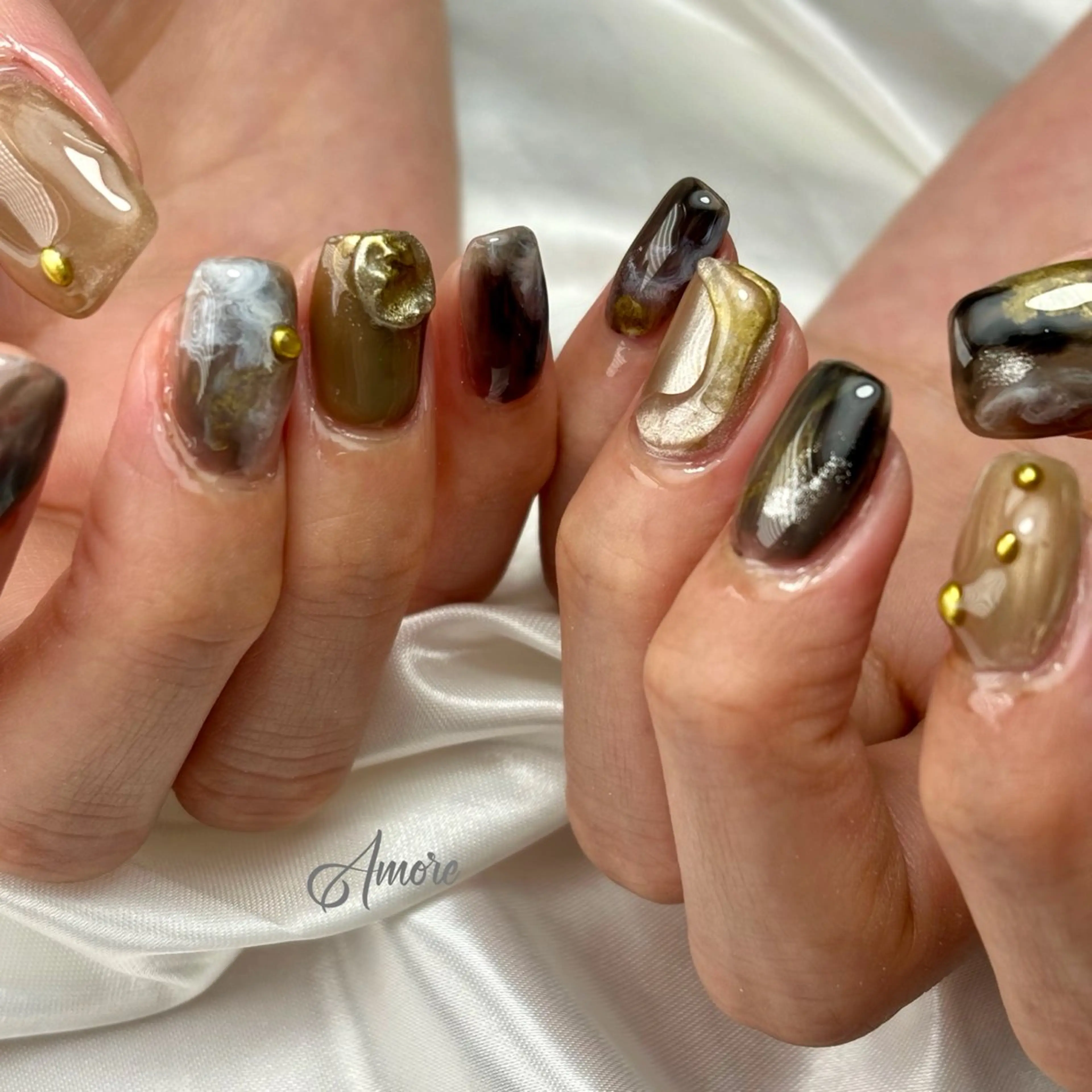 ネイル ジェルネイル キラキラネイル 韓国ネイル マグネットネイル パラジェル You kyehwaのネイルデザイン