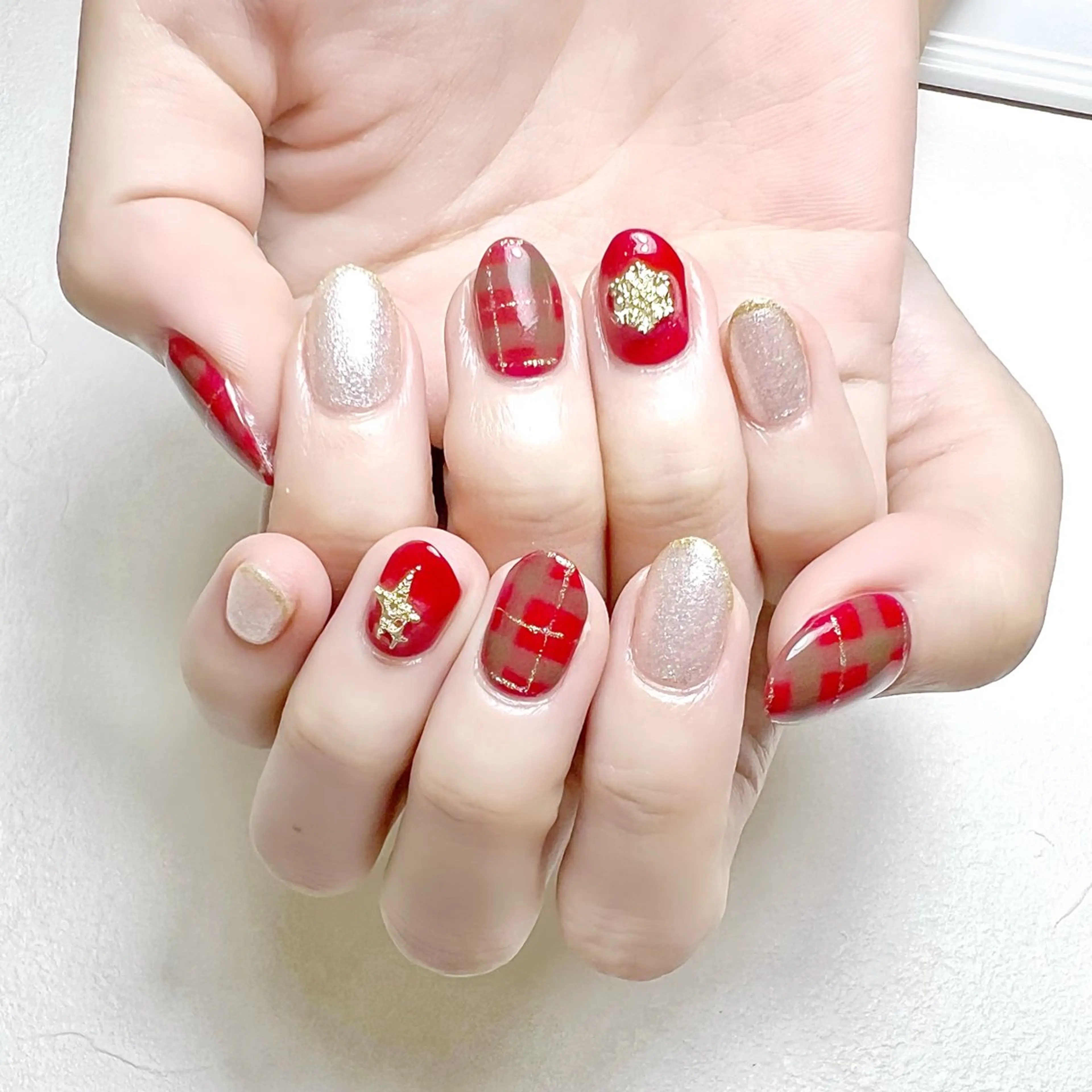 ネイル アートネイル ラメ(グリッター) 赤色 冬ネイル クリスマス rouse nail RISATOのネイルデザイン
