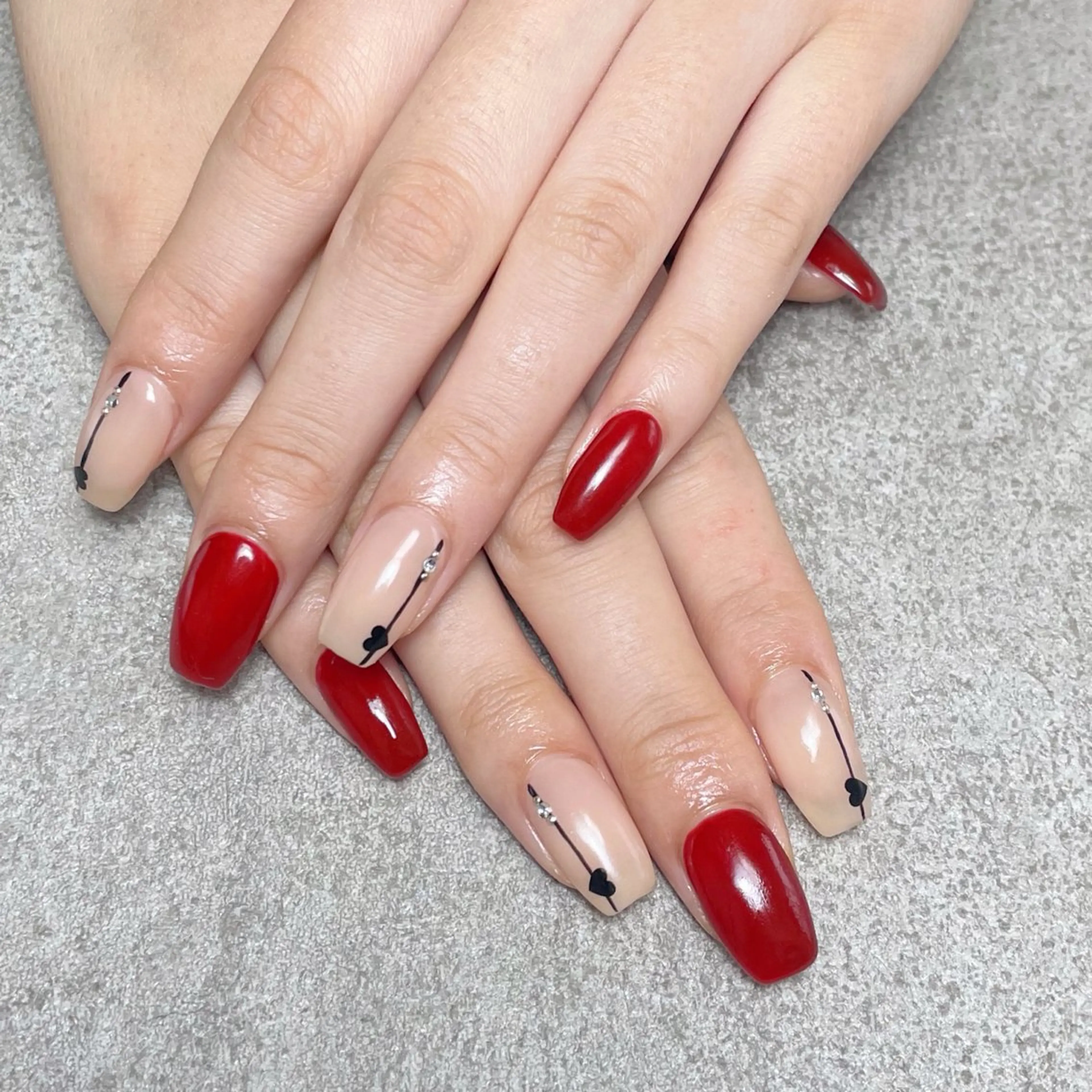 ネイル ハンドネイル nailroom DIASOMNIAのネイルデザイン