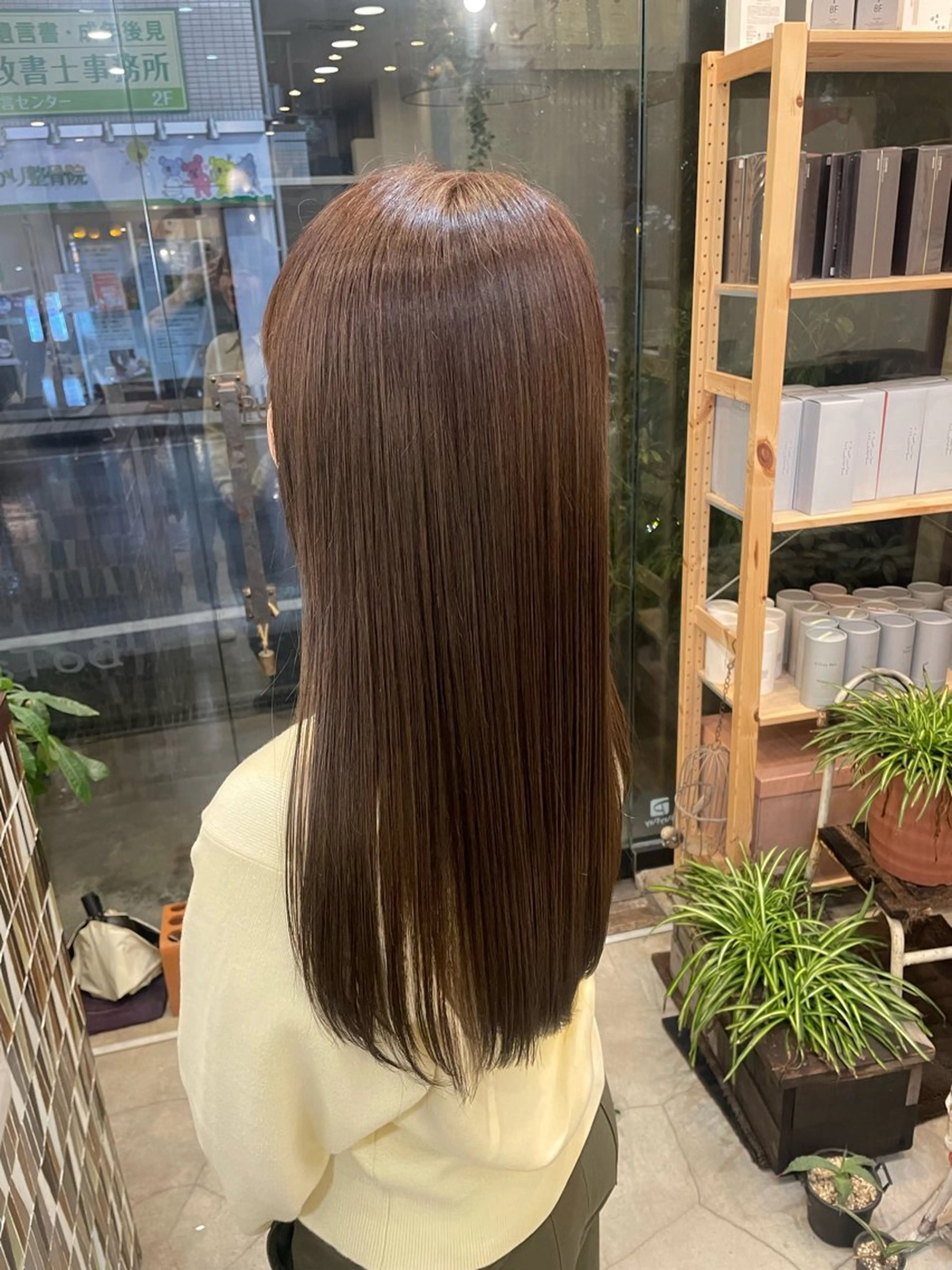 ロング カラー オリーブカラー 丹 優菜のヘアスタイル