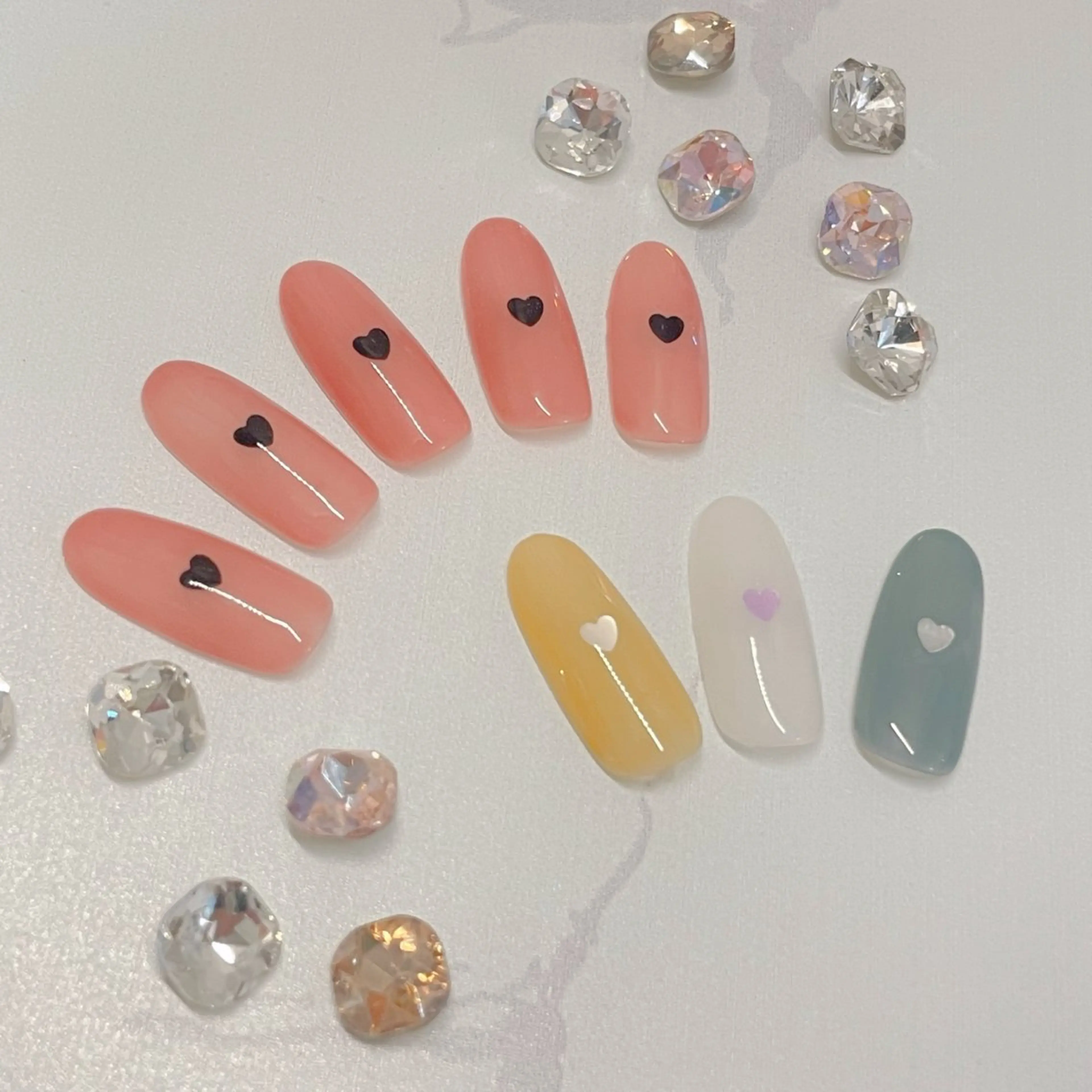 ネイル ハート ホログラムネイル Classy【クラッシー】所属・Classy: Mizukiのネイルデザイン