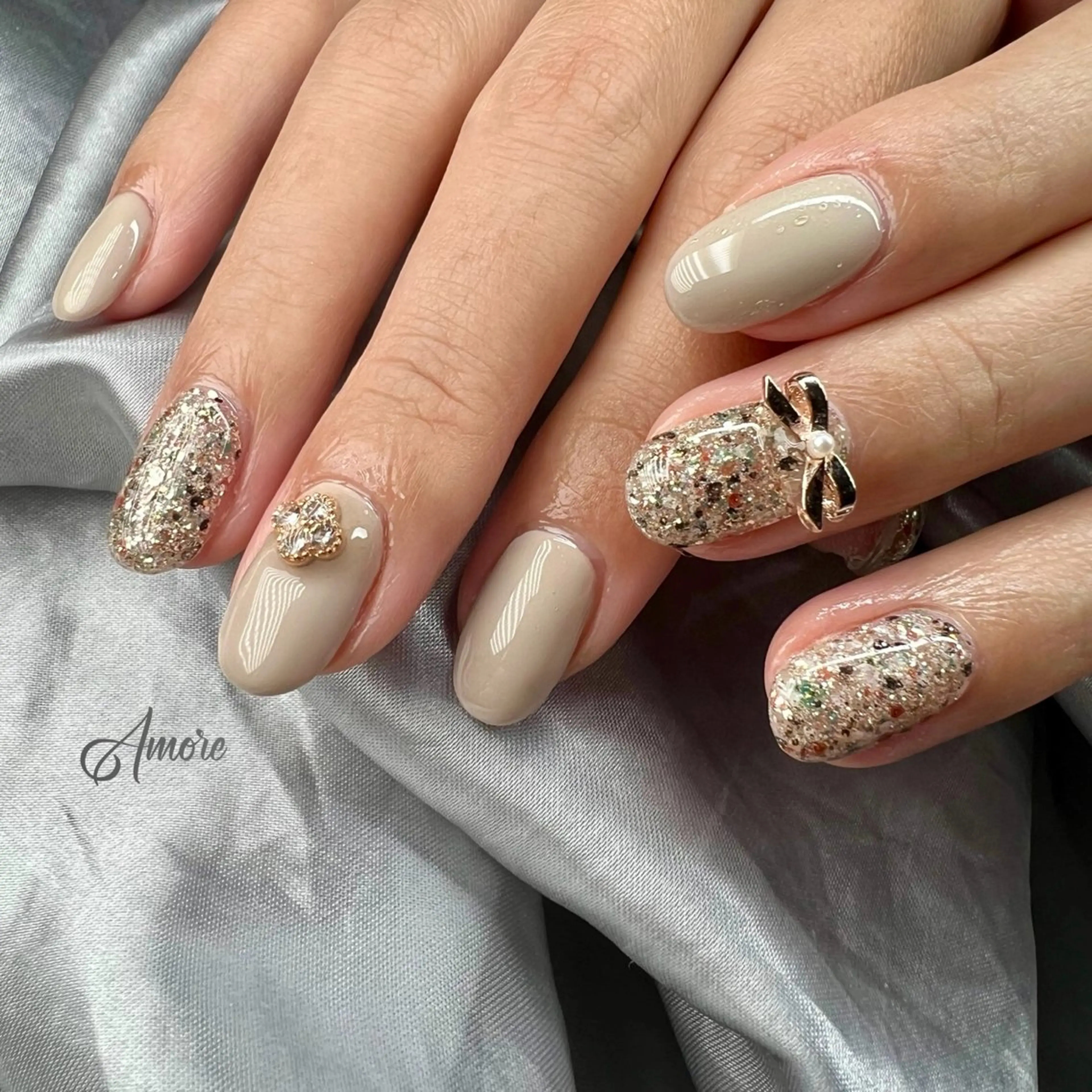 ネイル ジェルネイル キラキラネイル 韓国ネイル パラジェル 冬ネイル You kyehwaのネイルデザイン