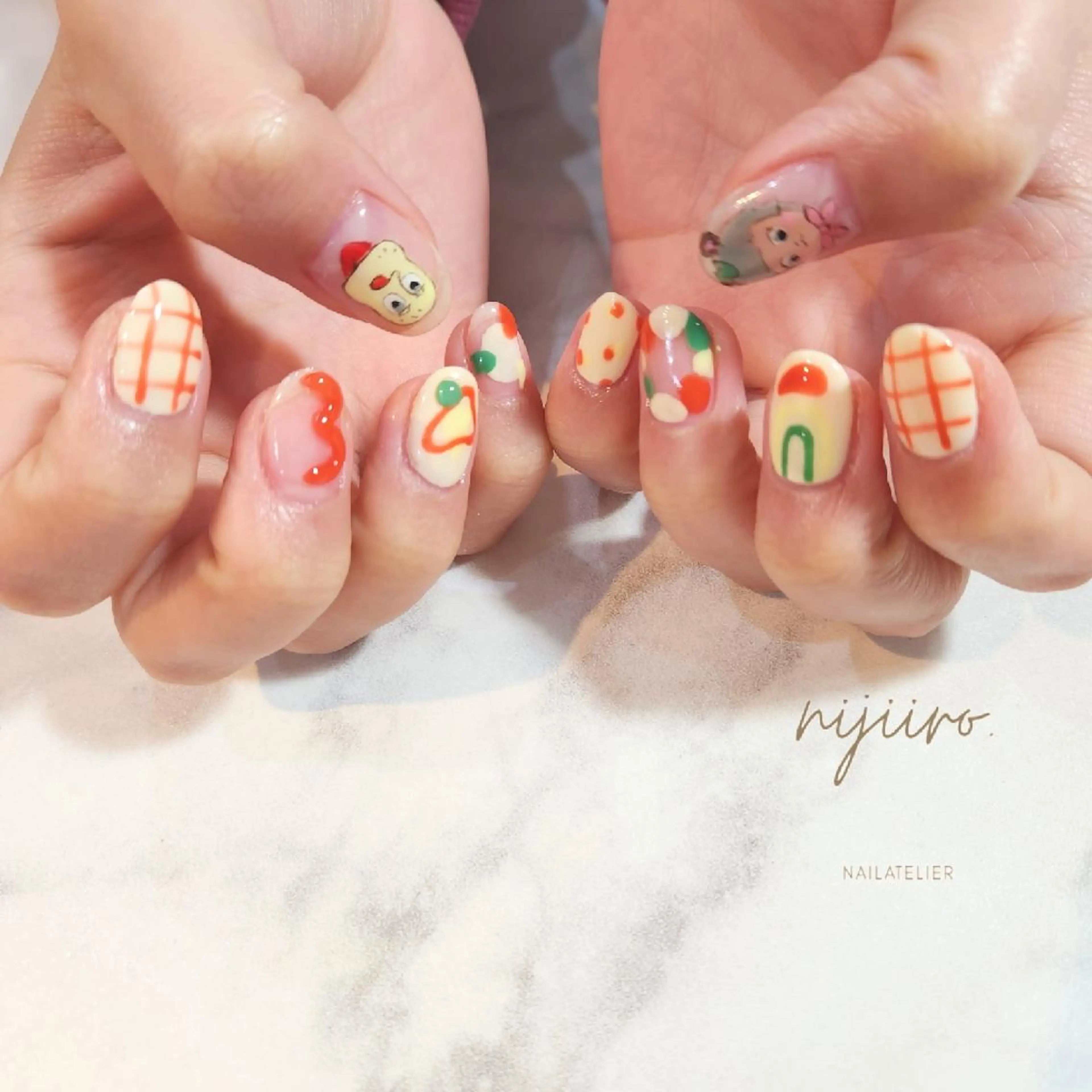 ネイル ハンドネイル nailatelier nijiiro.所属・nijiiro🌈 サトウのネイルデザイン