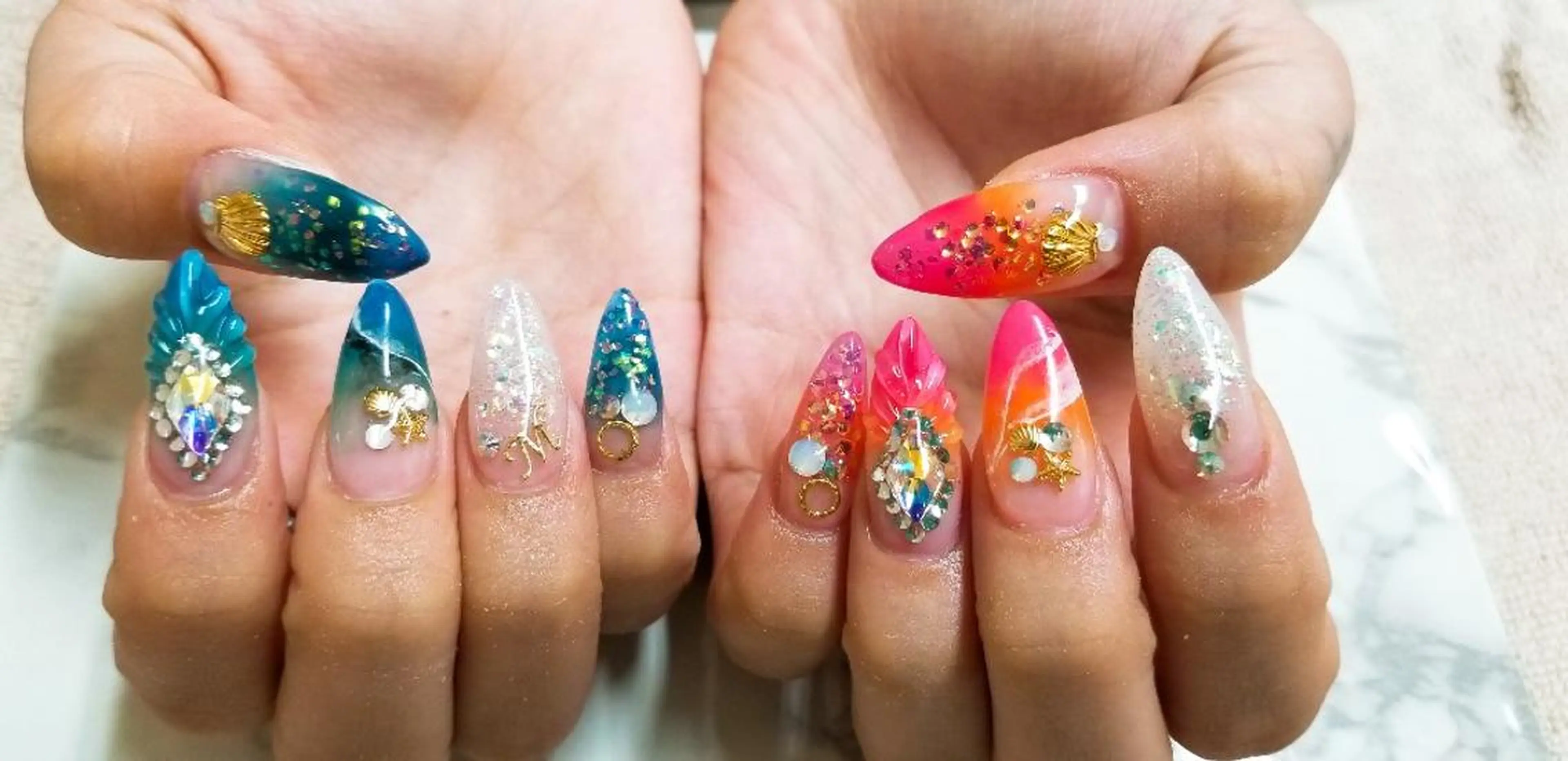 ネイル 河野ちえ (雑誌掲載サロン)のネイルデザイン