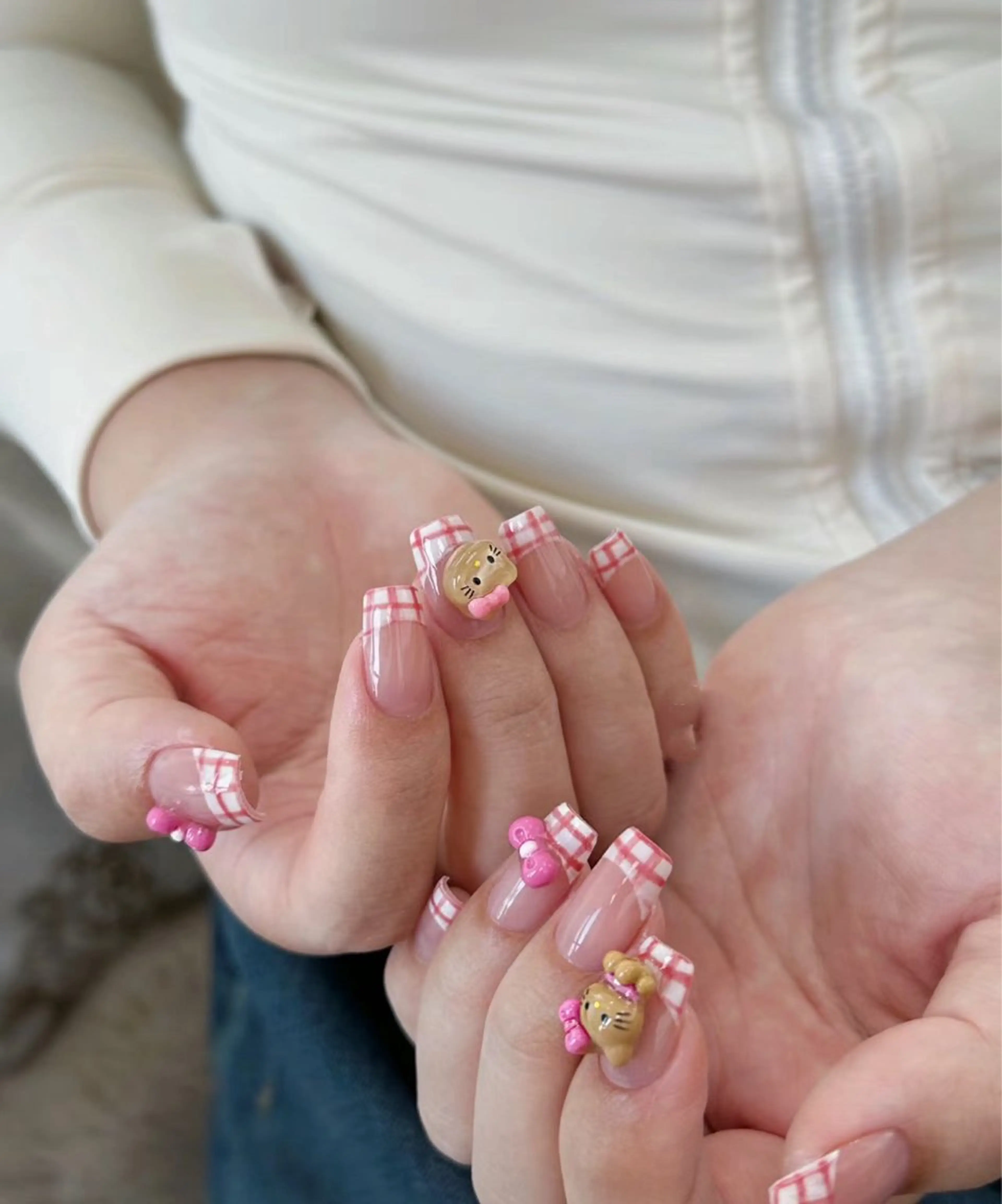 ミディアム めぐみのネイルサロン スタッフ練習のネイルデザイン