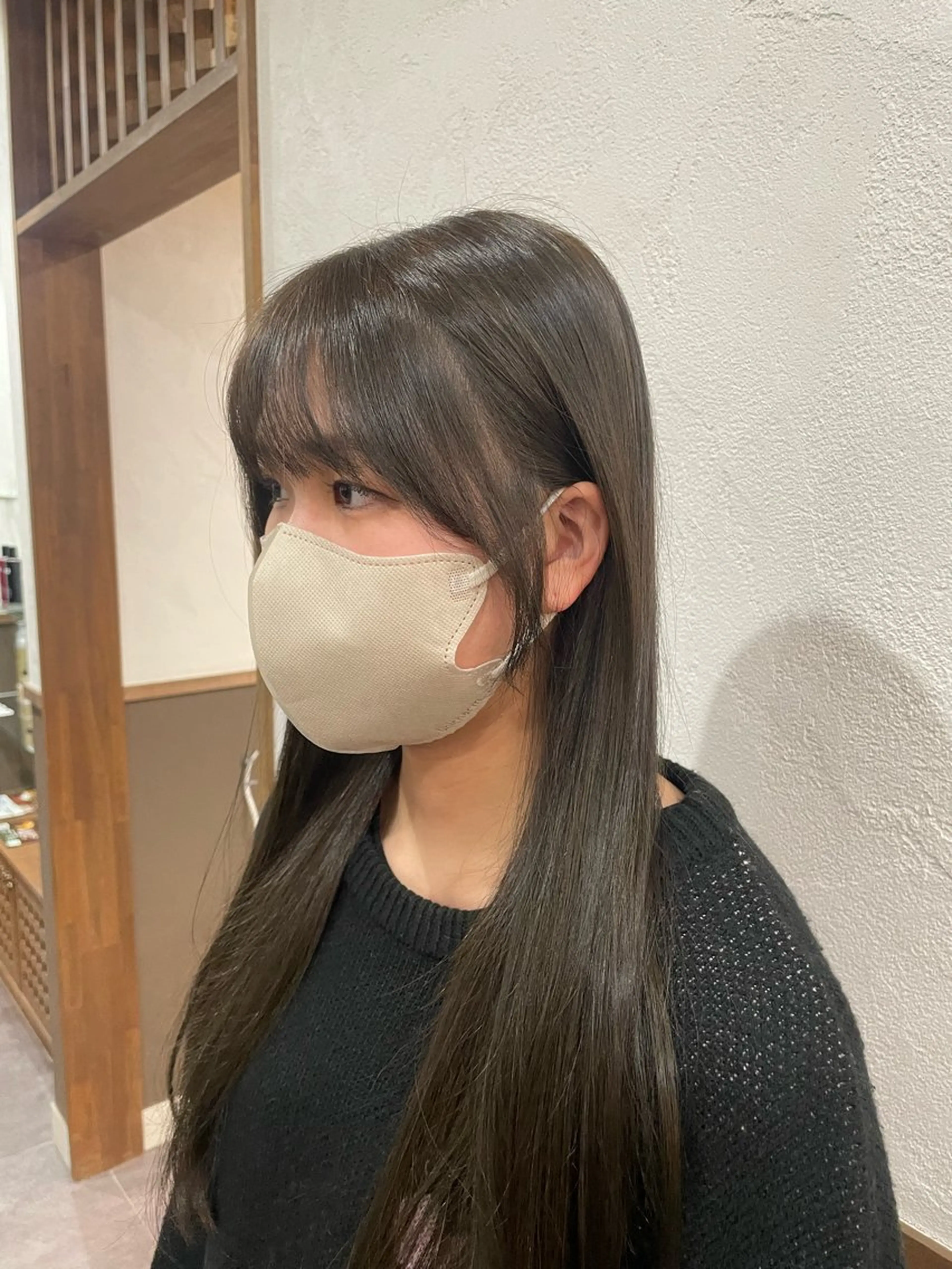 ロング カラー 似合わせカット おくれ毛 小顔カット moe🥣ﾚｲﾔｰ ｶｯﾄ/透明感ｶﾗｰのヘアスタイル