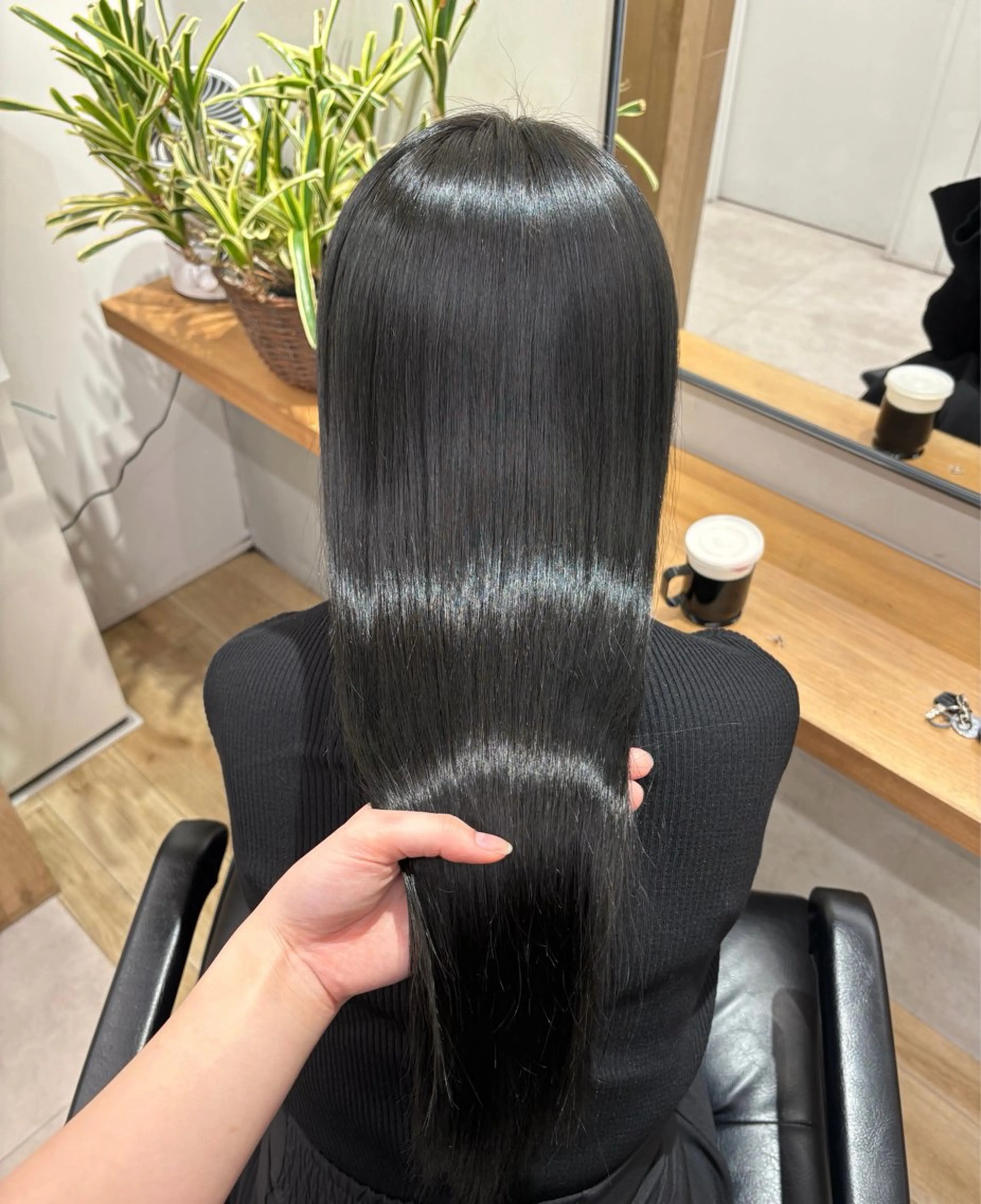 カラー ヘアカラー トリートメント lomalia ayuのヘアスタイル