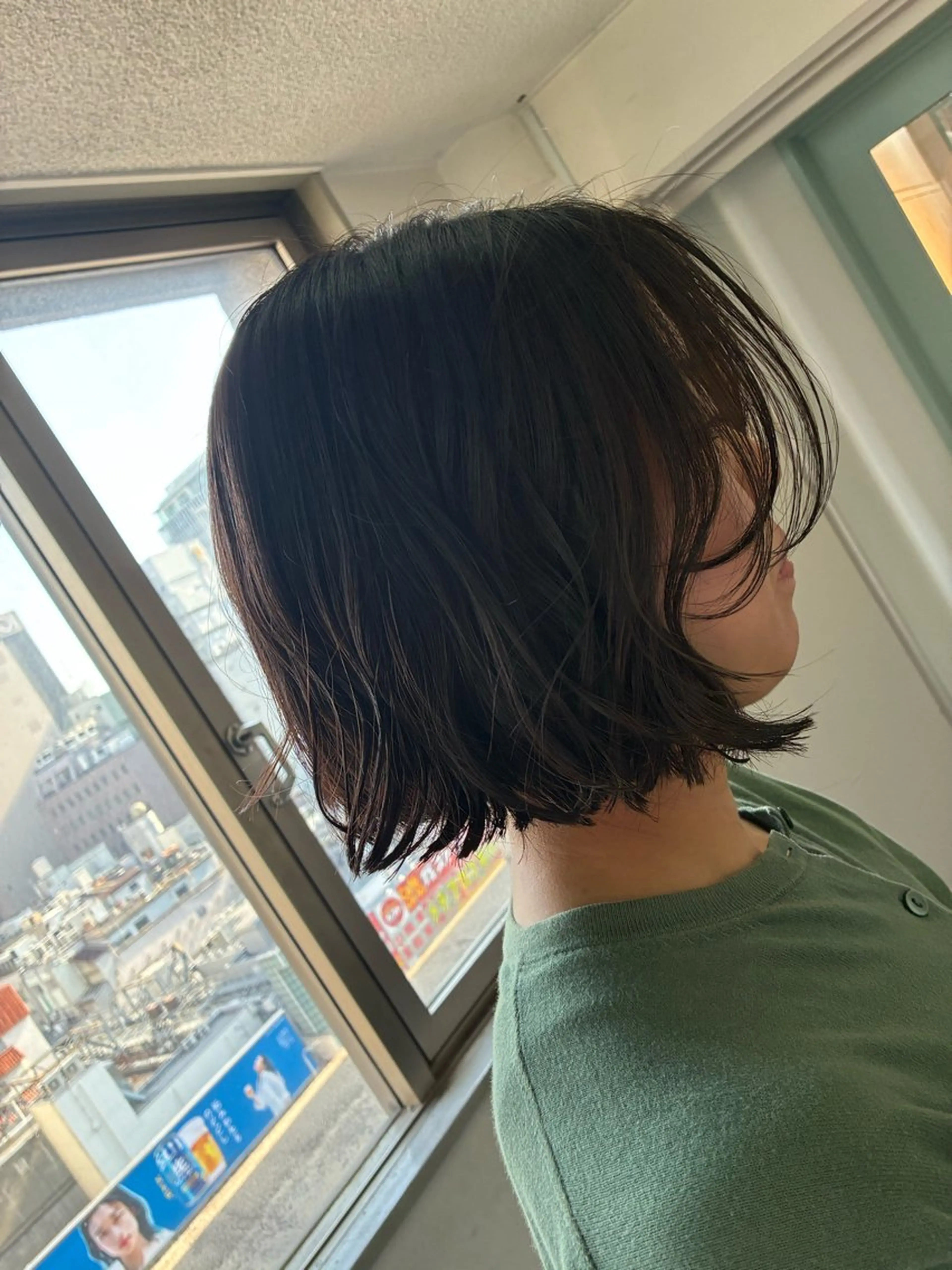 ショート カラー ボブ nara misakiのヘアスタイル