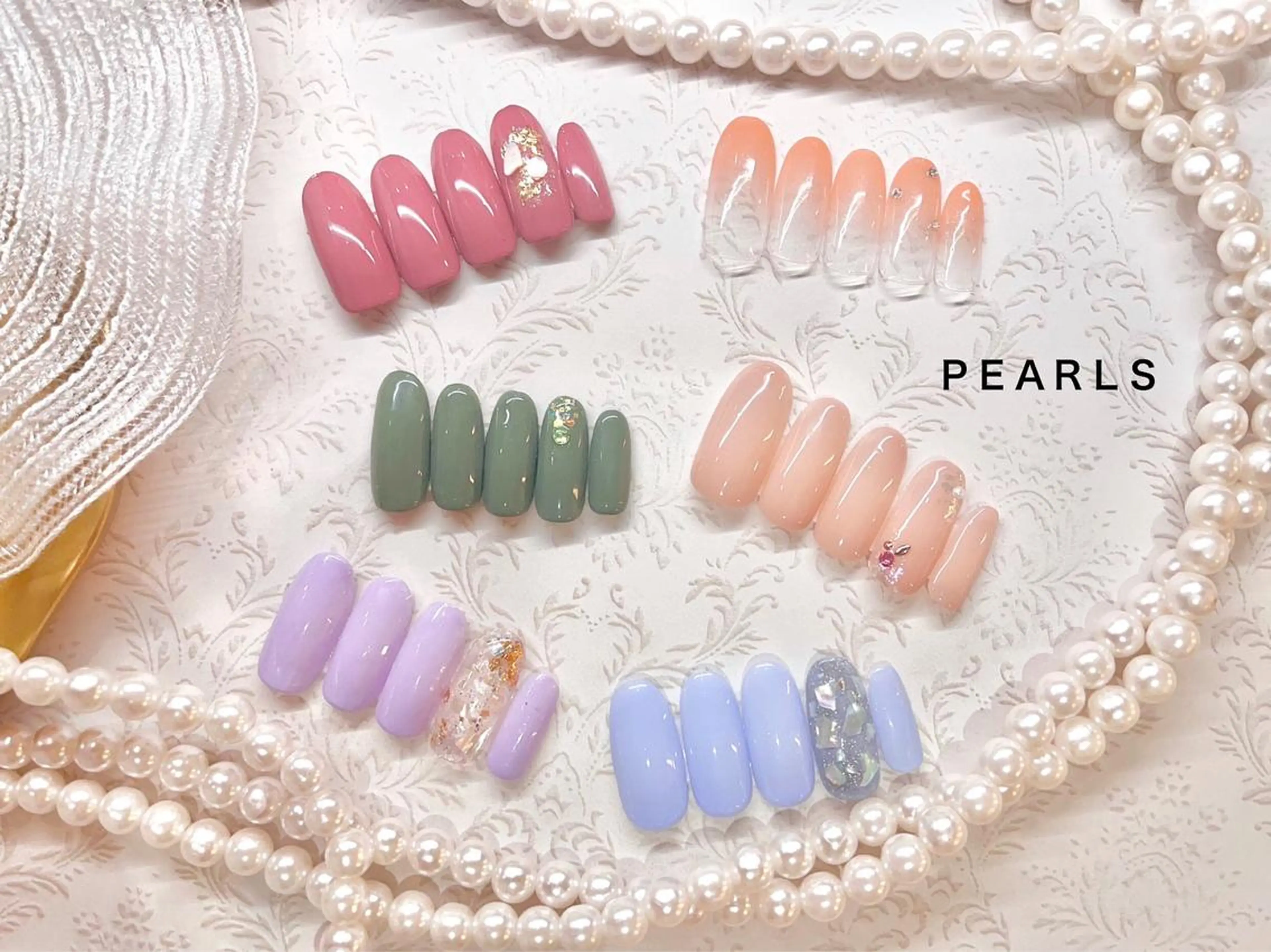 ネイル ジュエリーネイル 🫧ＰＥＡＲＬＳのネイルデザイン