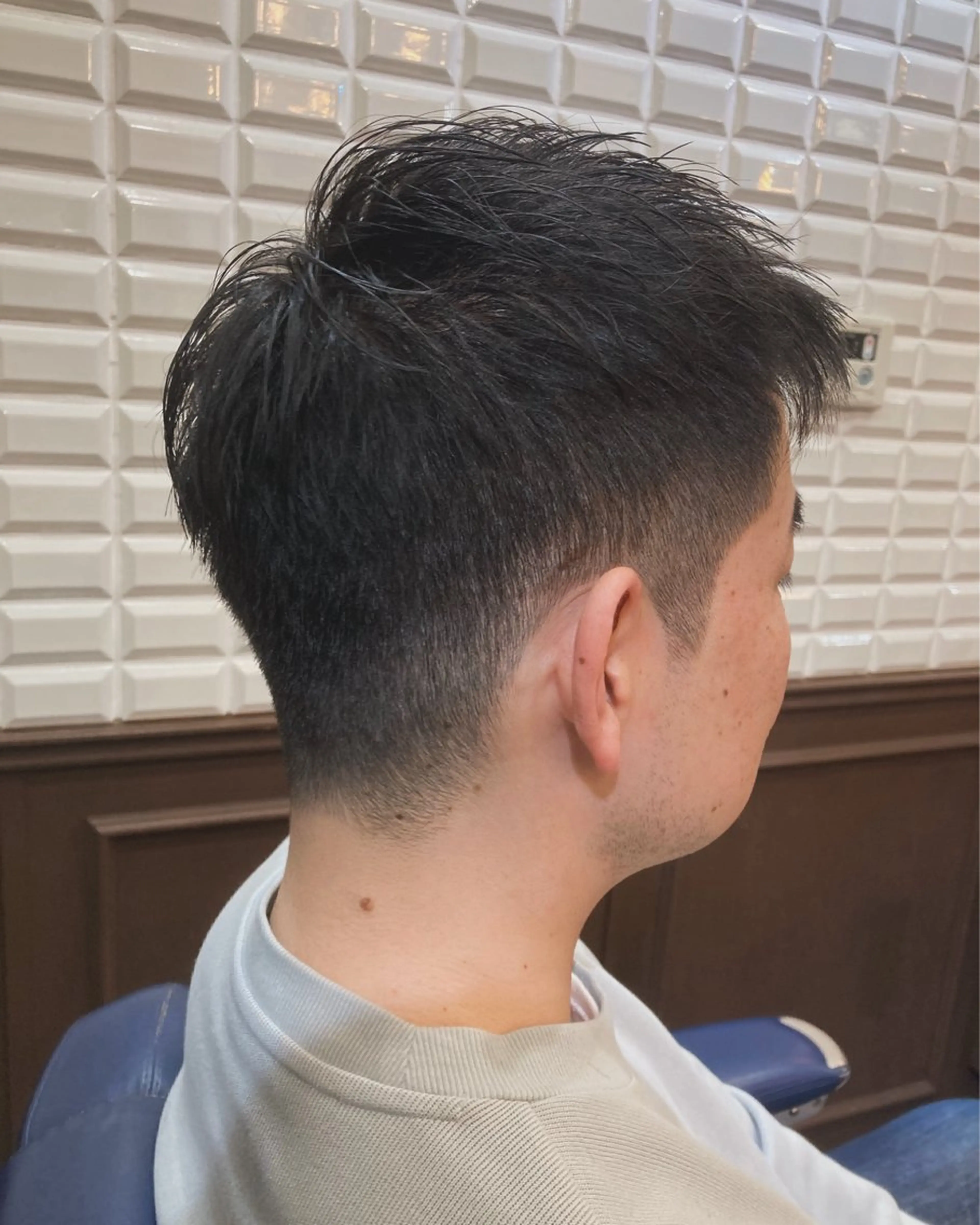 ショート メンズ フェードカット メンズハイライト メンズメッシュ メンズパーマ スキンフェード ルピナス中田店長 山口大地のヘアスタイル