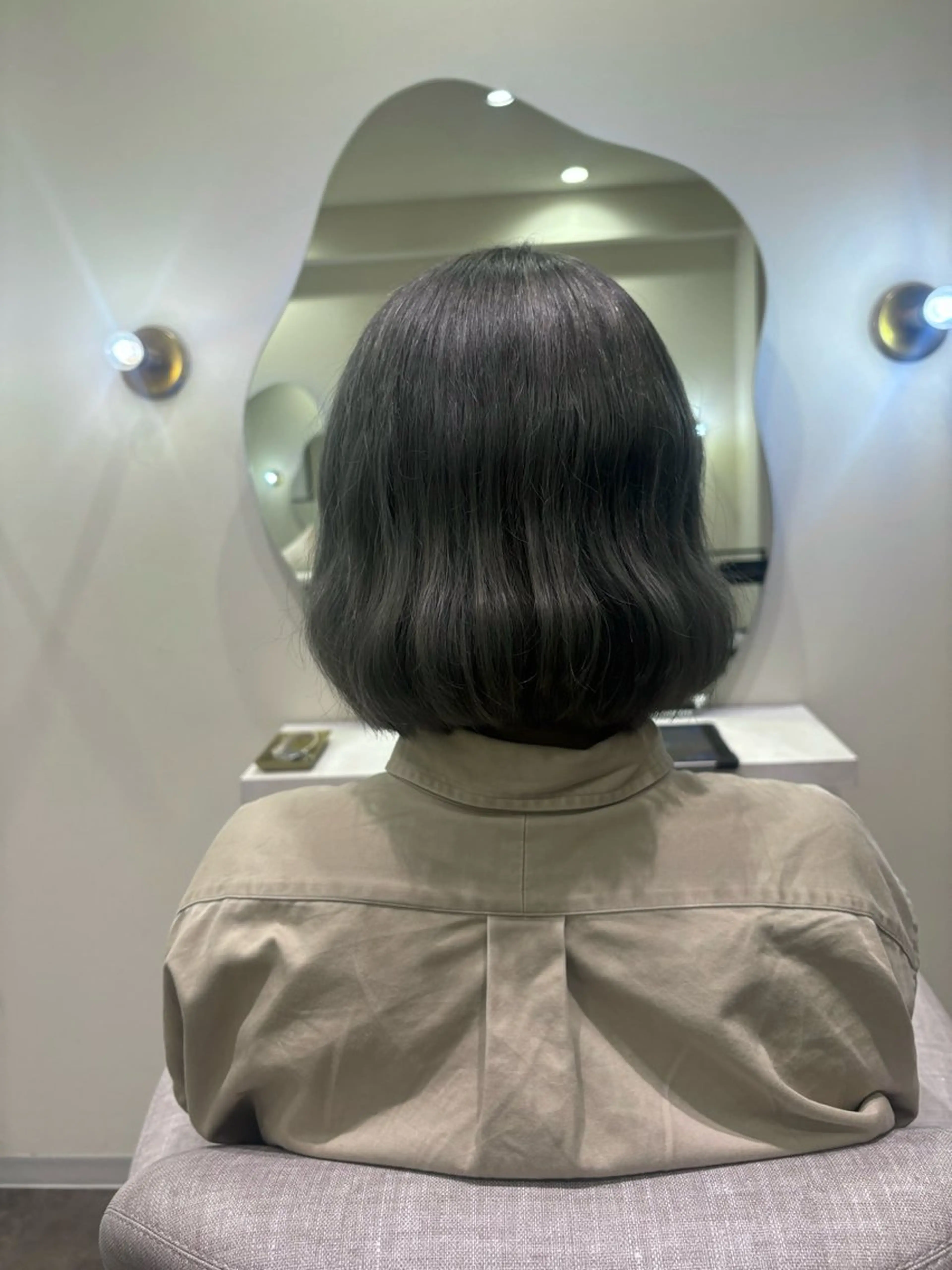 ショート カラー グレージュ オリーブグレージュ オリーブグレー 猪妻 采蘭のヘアスタイル
