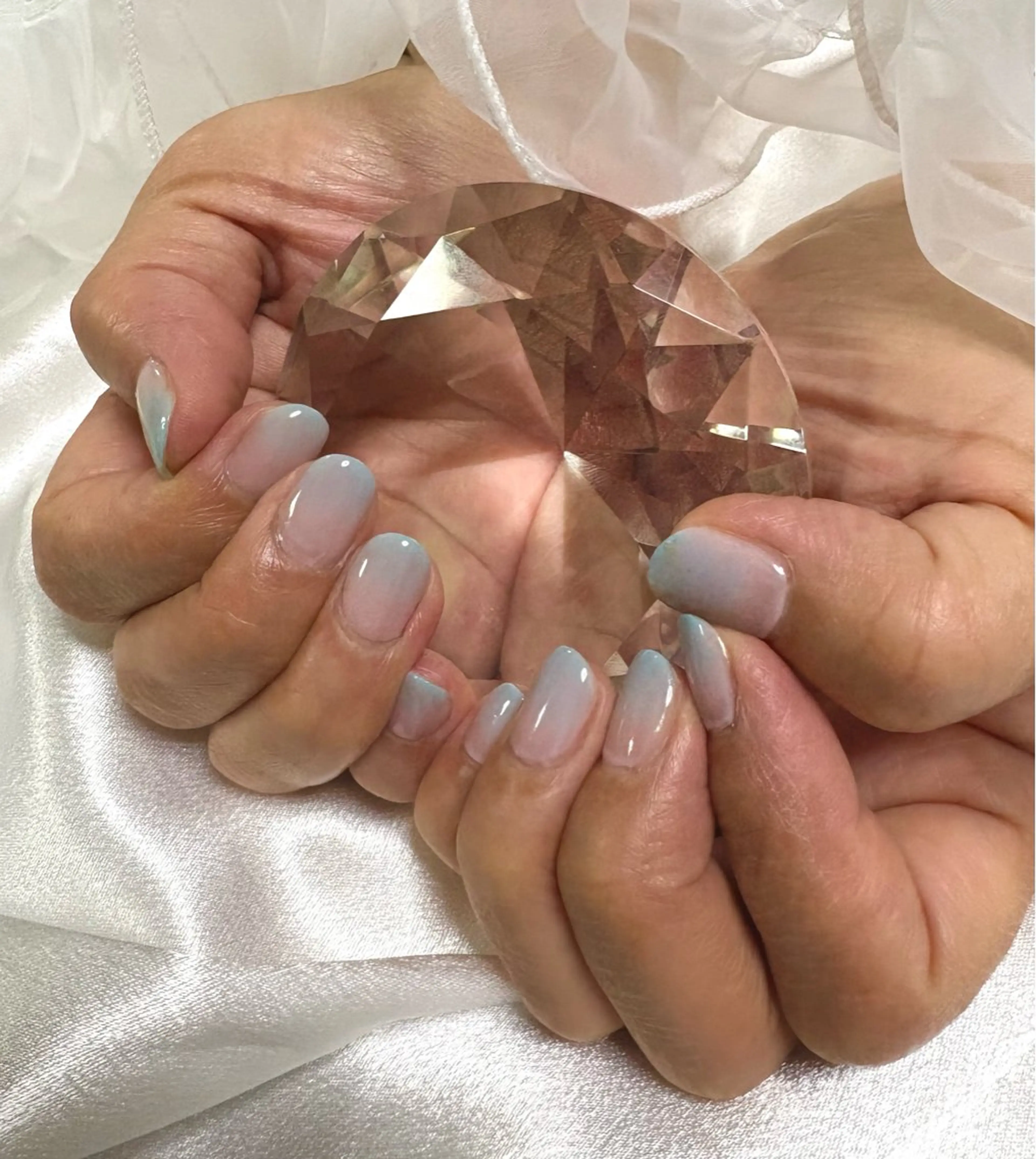 ネイル グラデーション 水色 bel fiore 🌟Jr.ネイリストのネイルデザイン