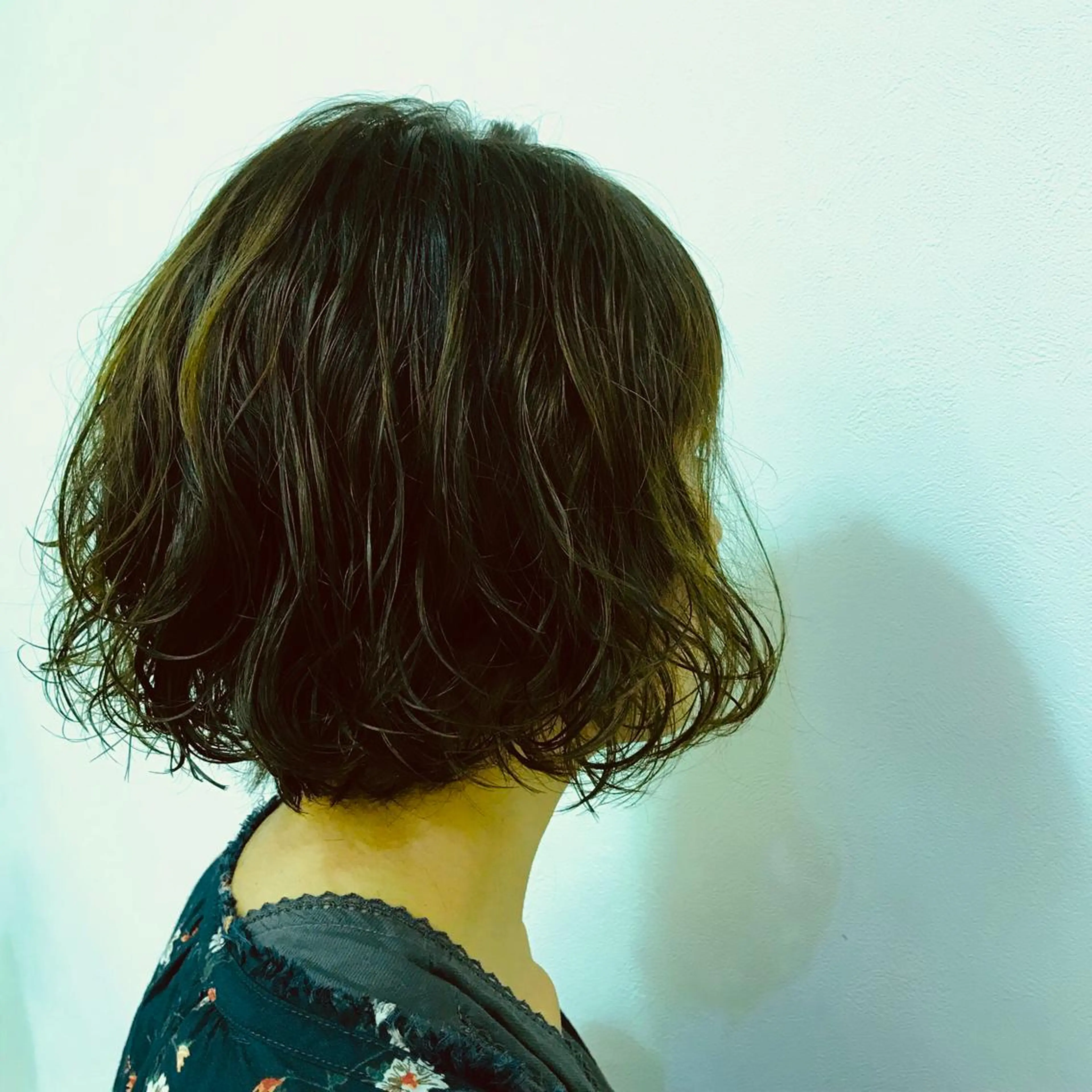 ショート パーマ ニュアンスパーマ／ レイヤー／茶屋町のヘアスタイル