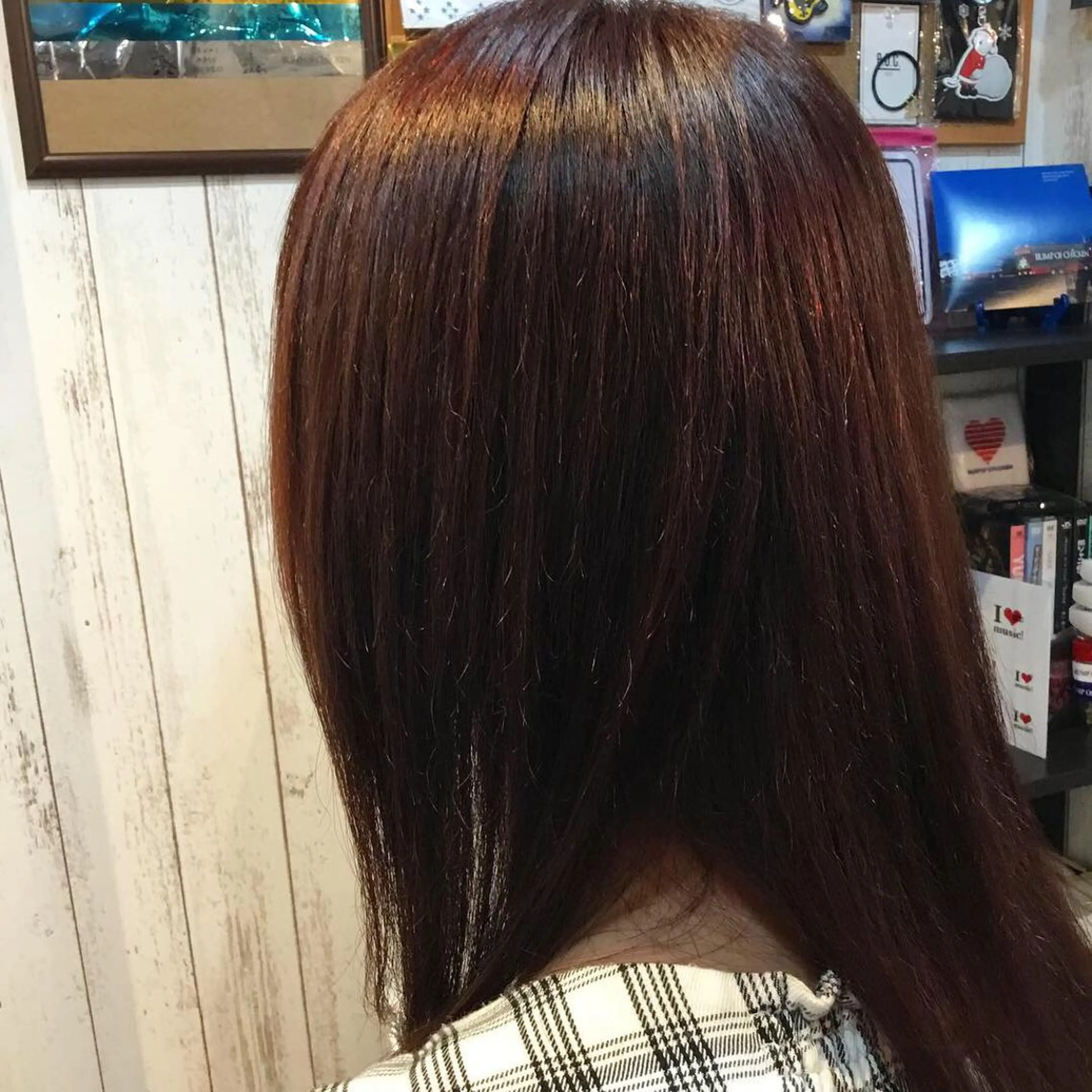 セミロング カラー embrace エンブレイスのヘアスタイル